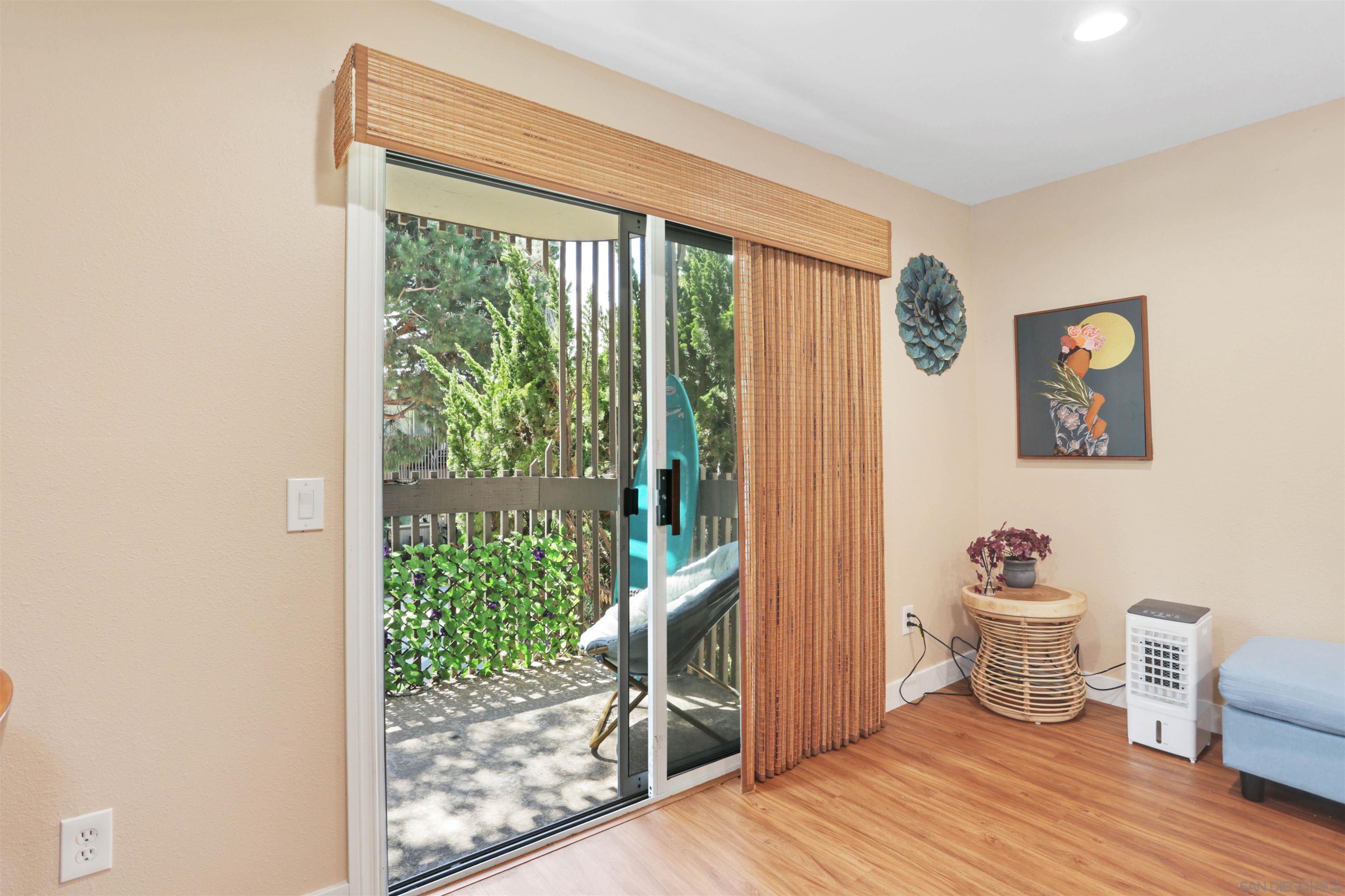 Detail Gallery Image 14 of 34 For 155  Rosebay  #37,  Encinitas,  CA 92024 - 1 Beds | 1 Baths