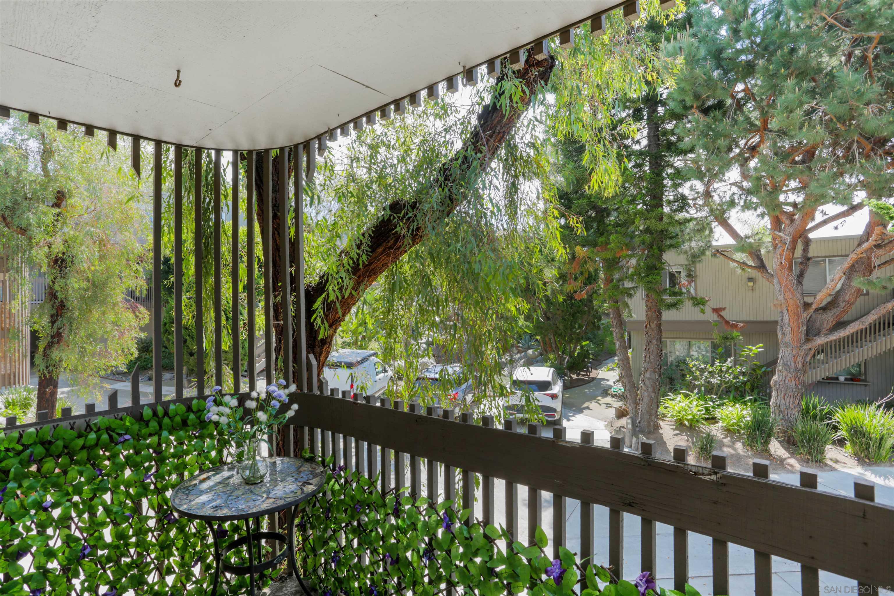 Detail Gallery Image 15 of 34 For 155  Rosebay  #37,  Encinitas,  CA 92024 - 1 Beds | 1 Baths