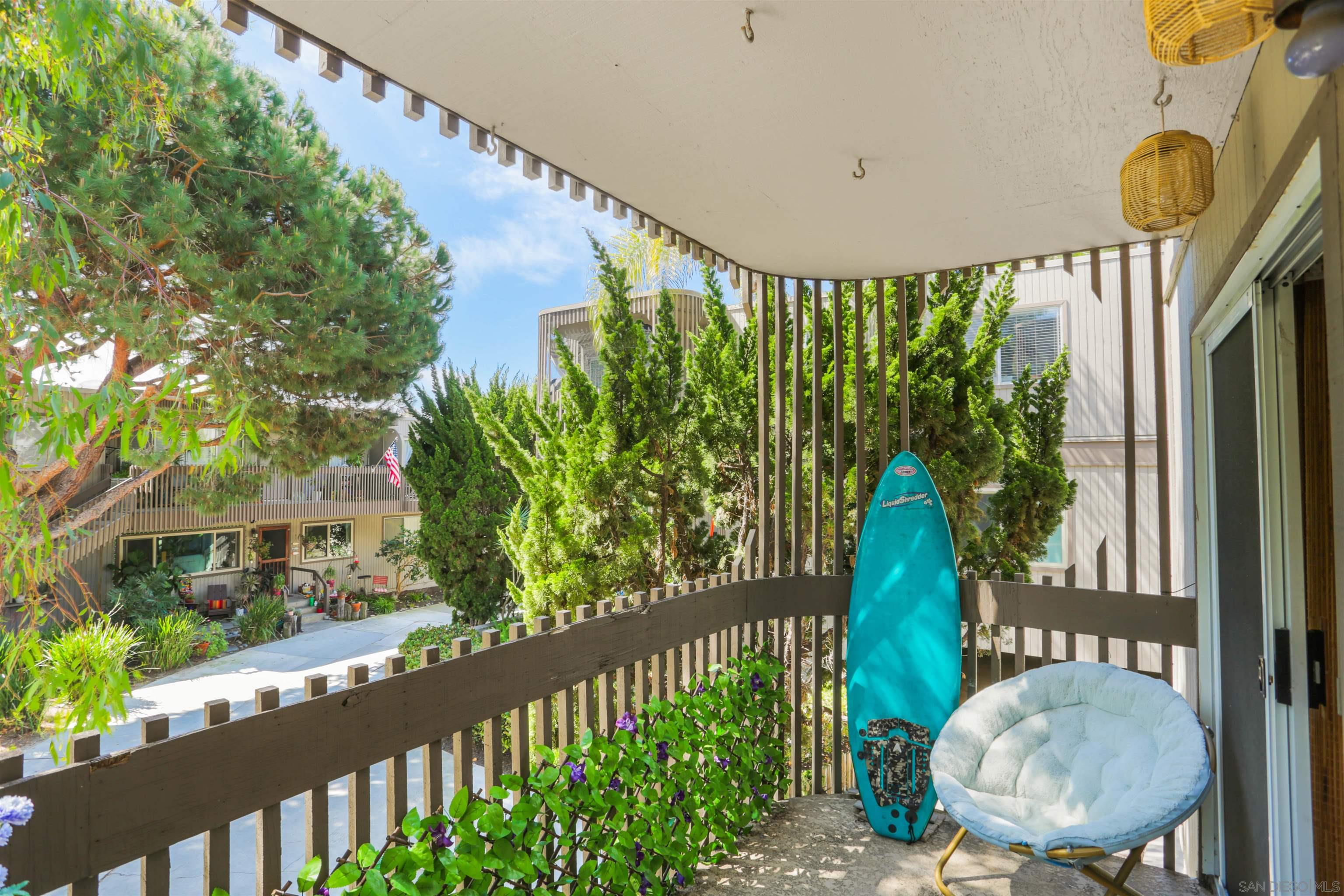 Detail Gallery Image 16 of 34 For 155  Rosebay  #37,  Encinitas,  CA 92024 - 1 Beds | 1 Baths