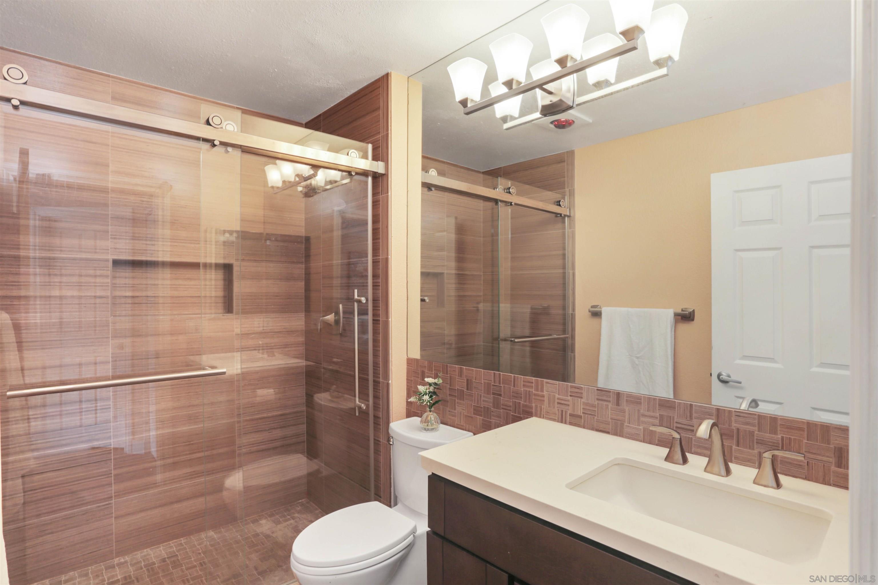 Detail Gallery Image 22 of 34 For 155  Rosebay  #37,  Encinitas,  CA 92024 - 1 Beds | 1 Baths