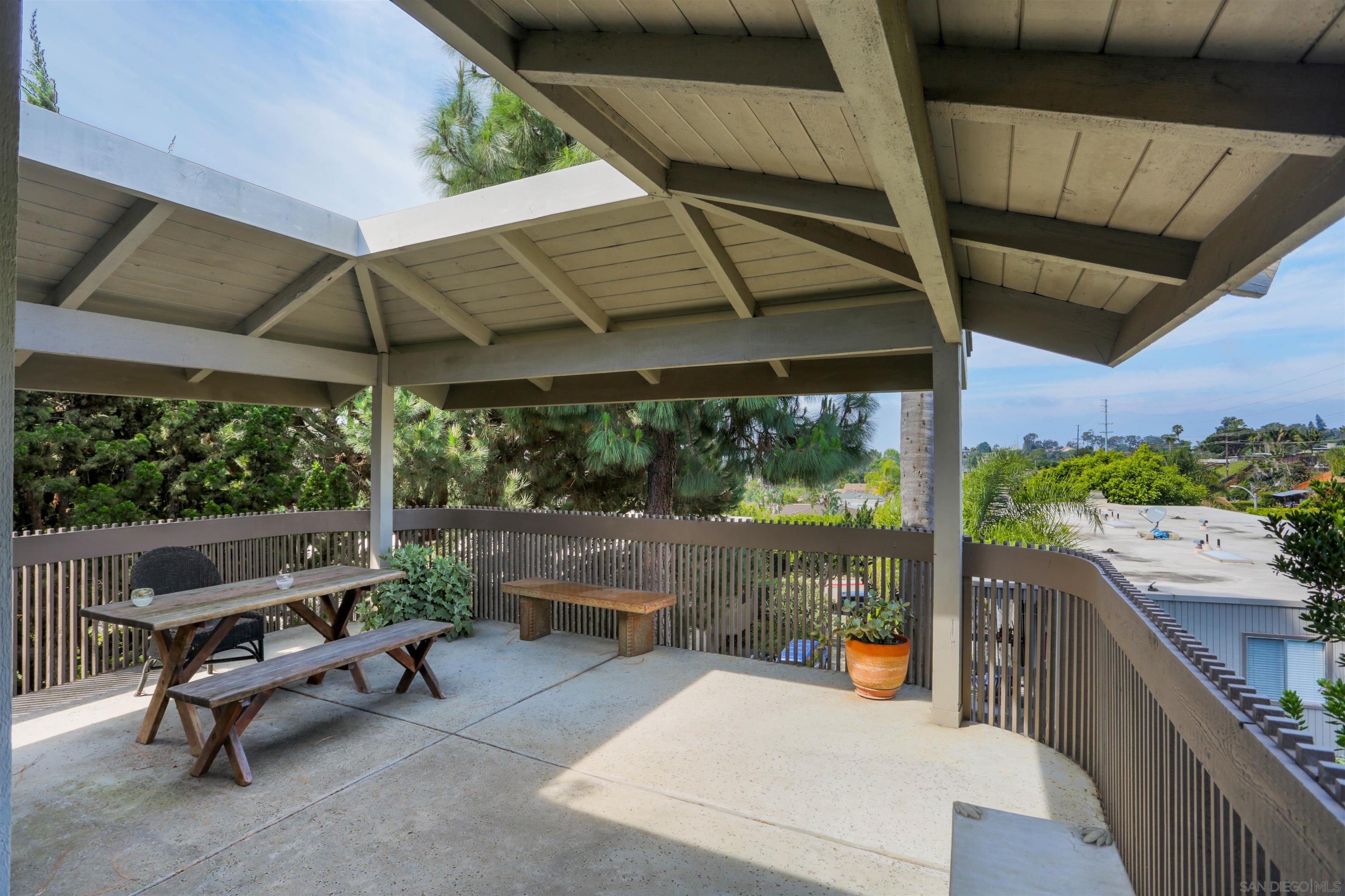 Detail Gallery Image 27 of 34 For 155  Rosebay  #37,  Encinitas,  CA 92024 - 1 Beds | 1 Baths