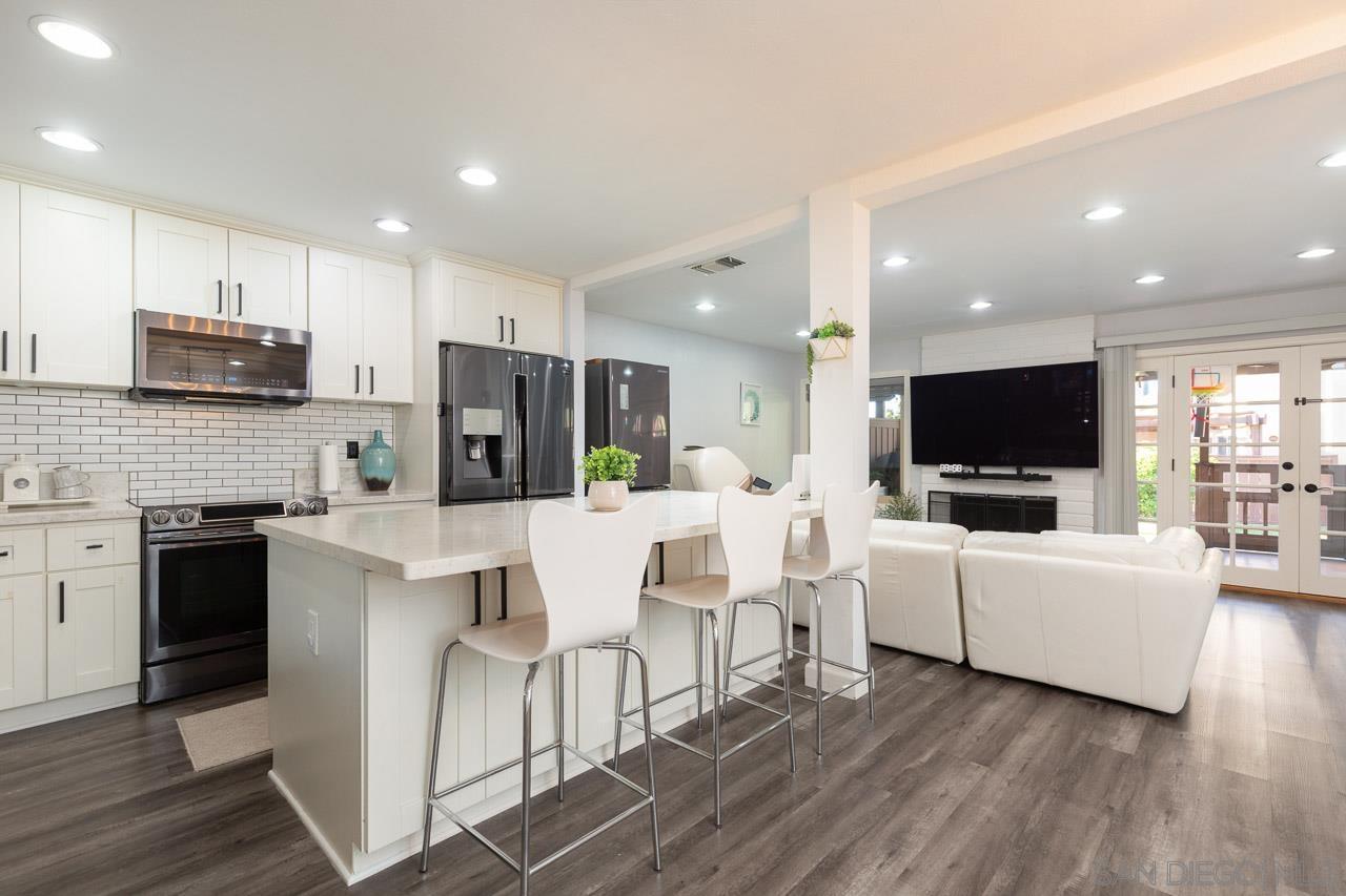 Detail Gallery Image 6 of 34 For 9758  Caminito Doha, San Diego,  CA 92131 - 4 Beds | 2/1 Baths