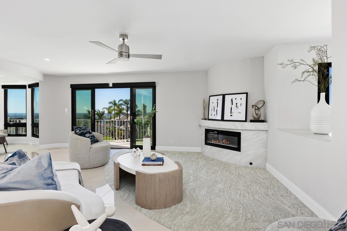 Detail Gallery Image 12 of 38 For 7215  El Fuerte St, Carlsbad,  CA 92009 - 4 Beds | 3/1 Baths