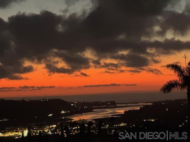 Detail Gallery Image 32 of 38 For 7215  El Fuerte St, Carlsbad,  CA 92009 - 4 Beds | 3/1 Baths