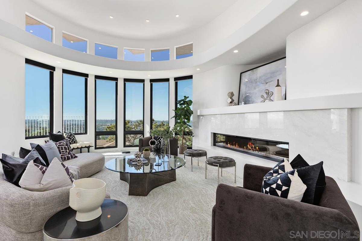 Detail Gallery Image 9 of 38 For 7215  El Fuerte St, Carlsbad,  CA 92009 - 4 Beds | 3/1 Baths