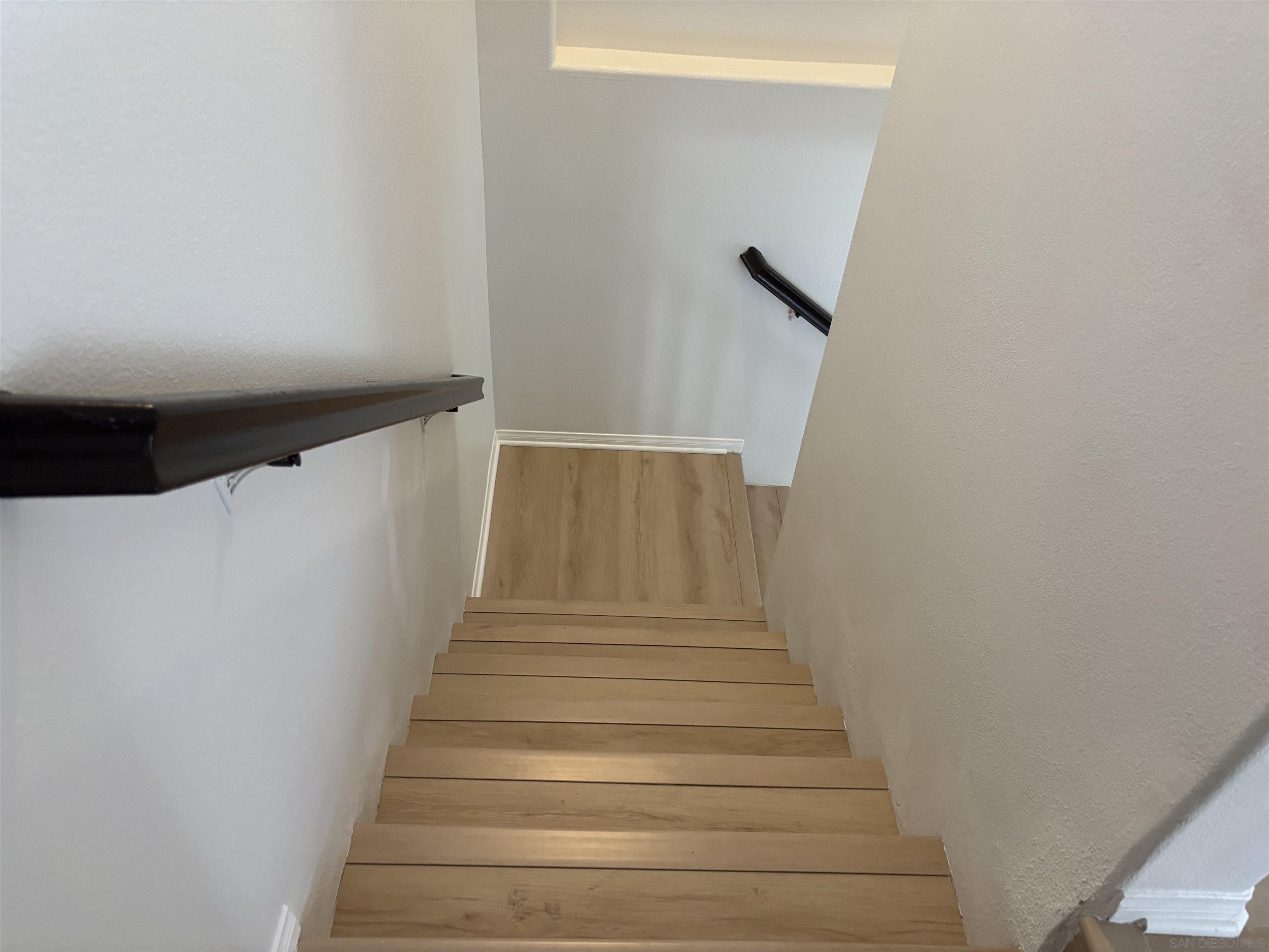 Detail Gallery Image 12 of 25 For 11412  Miro Circle, San Diego,  CA 92131 - 3 Beds | 2/1 Baths