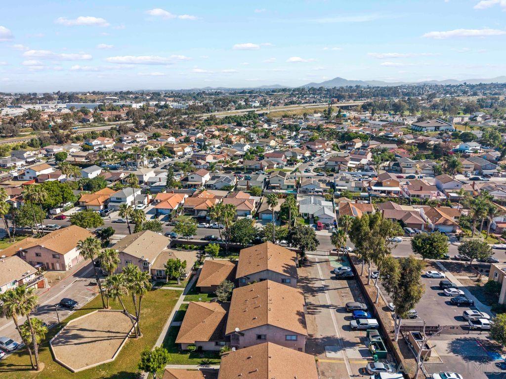 Detail Gallery Image 2 of 24 For 1302 W San Ysidro  #UNIT C,  San Ysidro,  CA 92173 - 2 Beds | 1/1 Baths