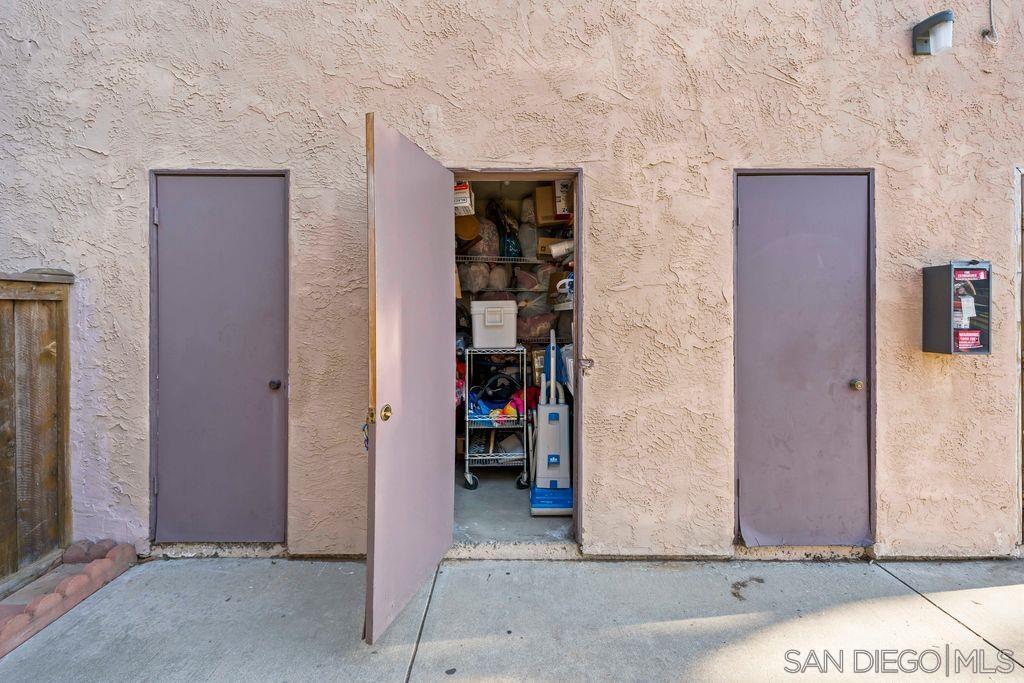 Detail Gallery Image 8 of 24 For 1302 W San Ysidro  #UNIT C,  San Ysidro,  CA 92173 - 2 Beds | 1/1 Baths