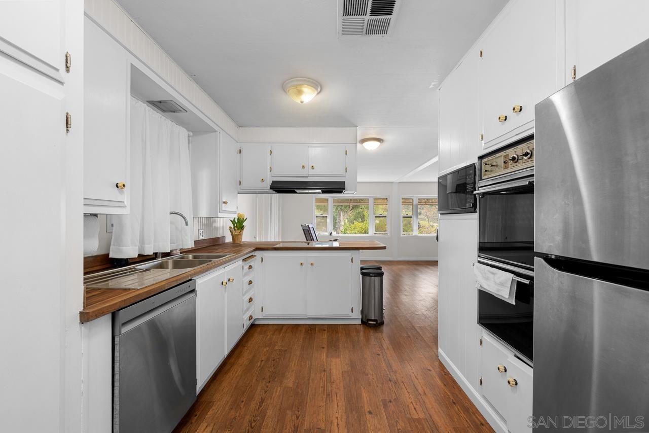 Detail Gallery Image 12 of 34 For 15420  Olde Highway 80  Spc 114,  El Cajon,  CA 92021 - 2 Beds | 2 Baths