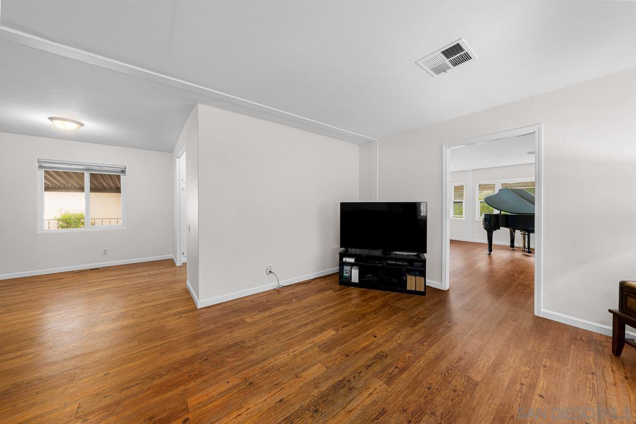 Detail Gallery Image 15 of 34 For 15420  Olde Highway 80  Spc 114,  El Cajon,  CA 92021 - 2 Beds | 2 Baths