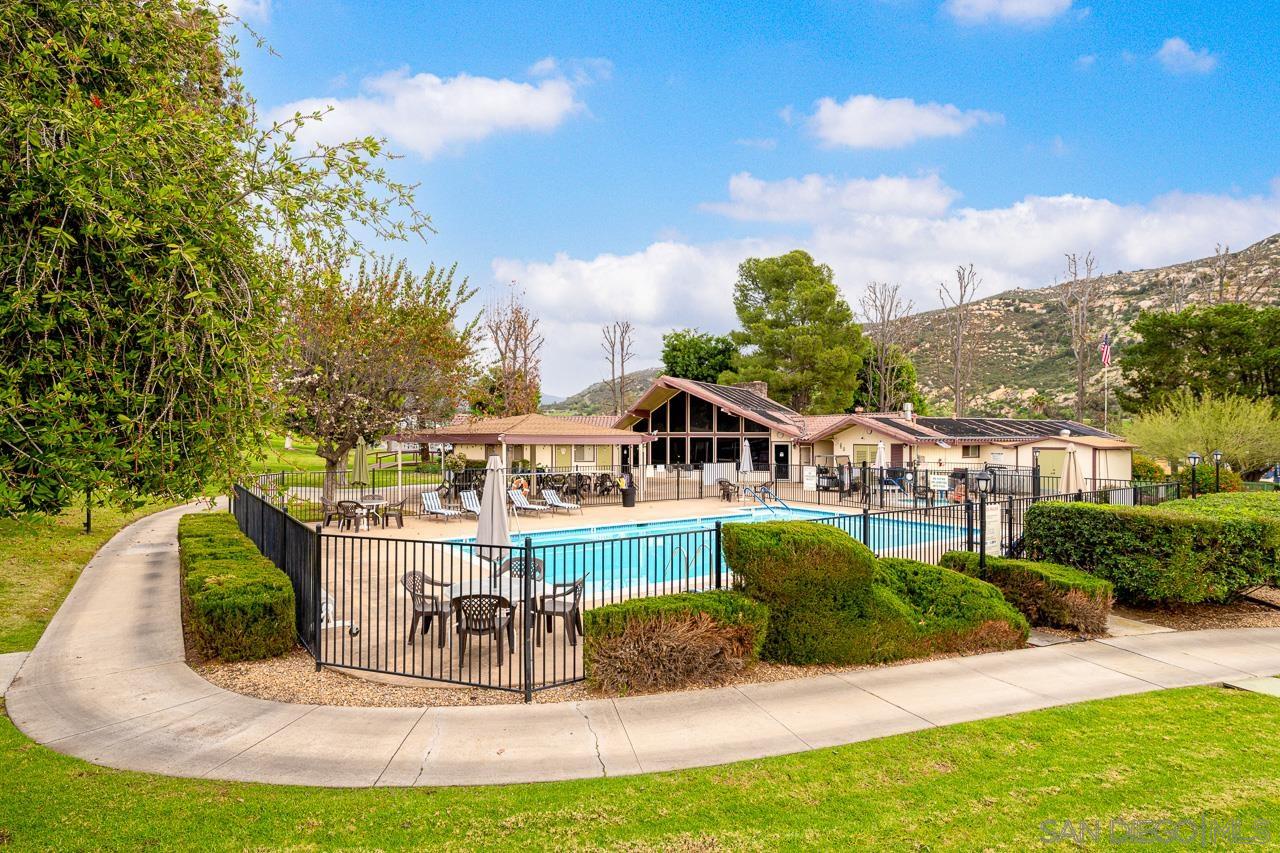 Detail Gallery Image 33 of 34 For 15420  Olde Highway 80  Spc 114,  El Cajon,  CA 92021 - 2 Beds | 2 Baths