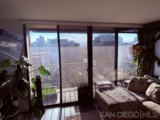 Detail Gallery Image 11 of 12 For 1514  7th Ave  #403,  San Diego,  CA 92101 - 2 Beds | 2 Baths