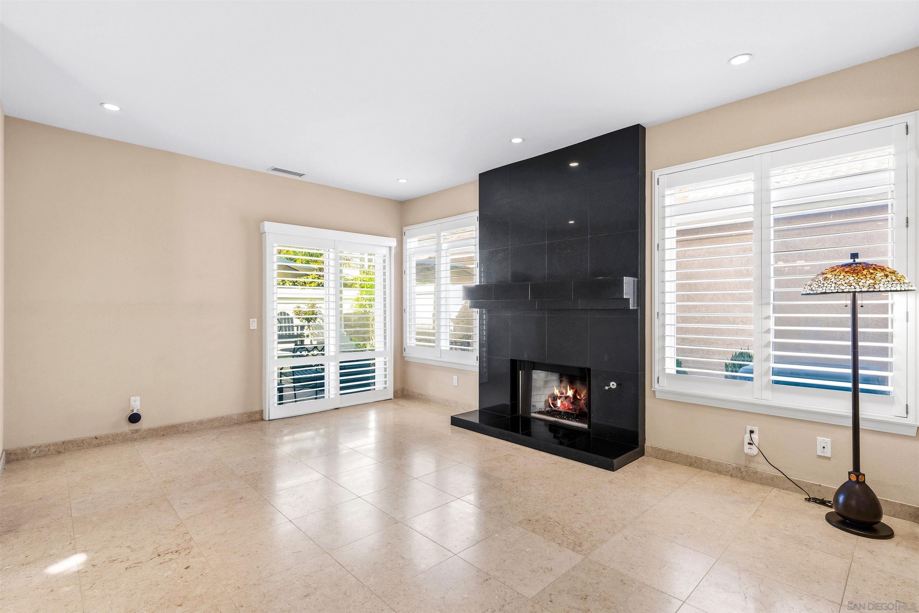 Detail Gallery Image 7 of 50 For 51  Delaport Place, Coronado,  CA 92118 - 3 Beds | 3 Baths