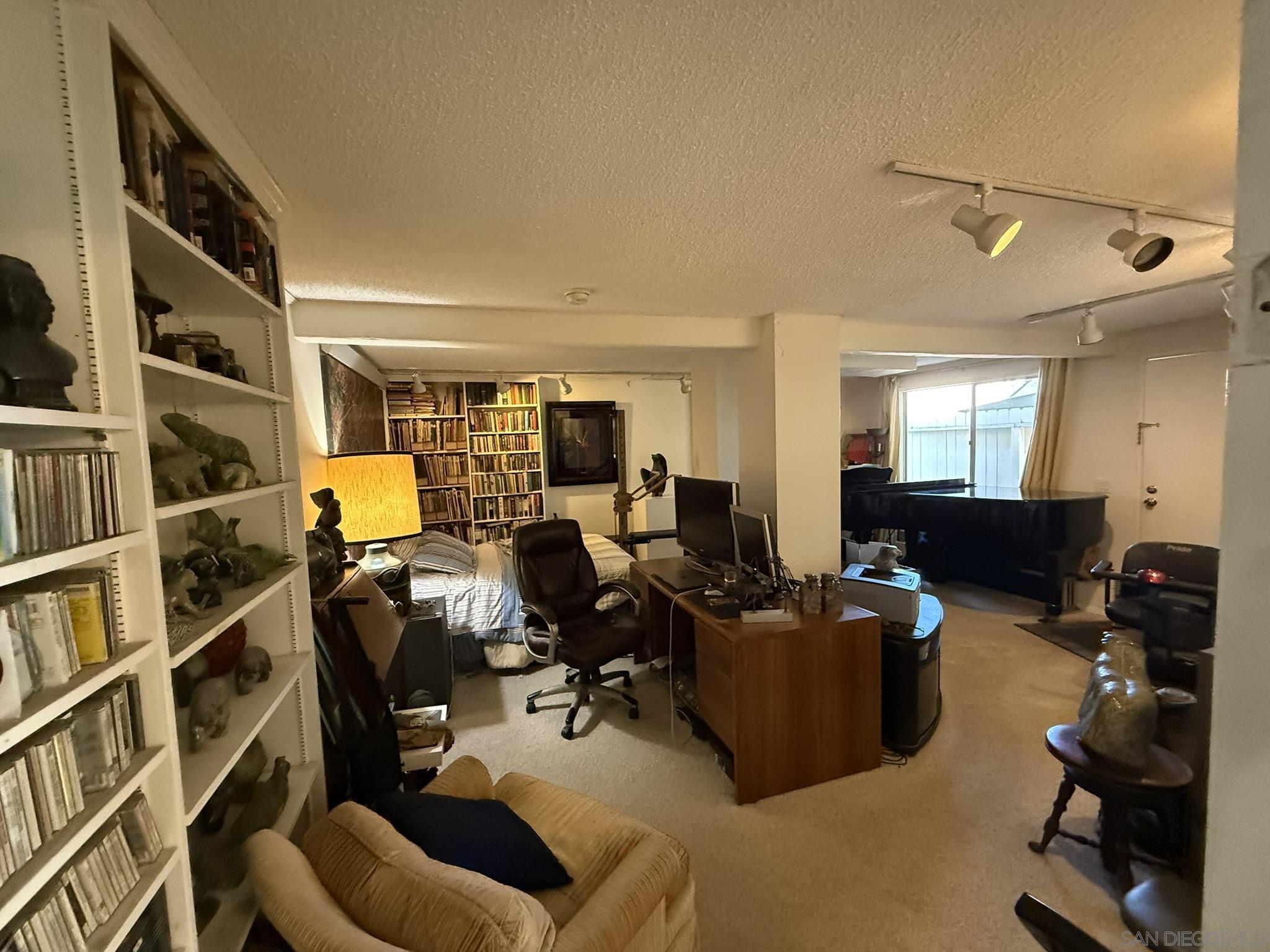 Detail Gallery Image 11 of 28 For 444  Bonair Street, La Jolla,  CA 92037 - – Beds | – Baths