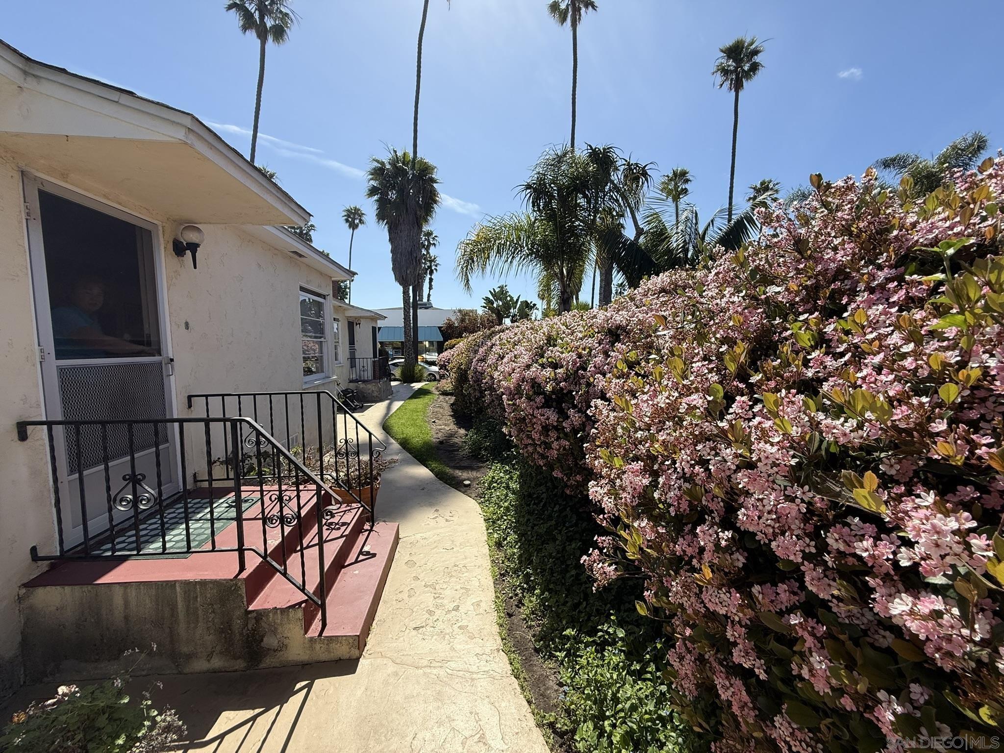 Detail Gallery Image 14 of 28 For 444  Bonair Street, La Jolla,  CA 92037 - – Beds | – Baths