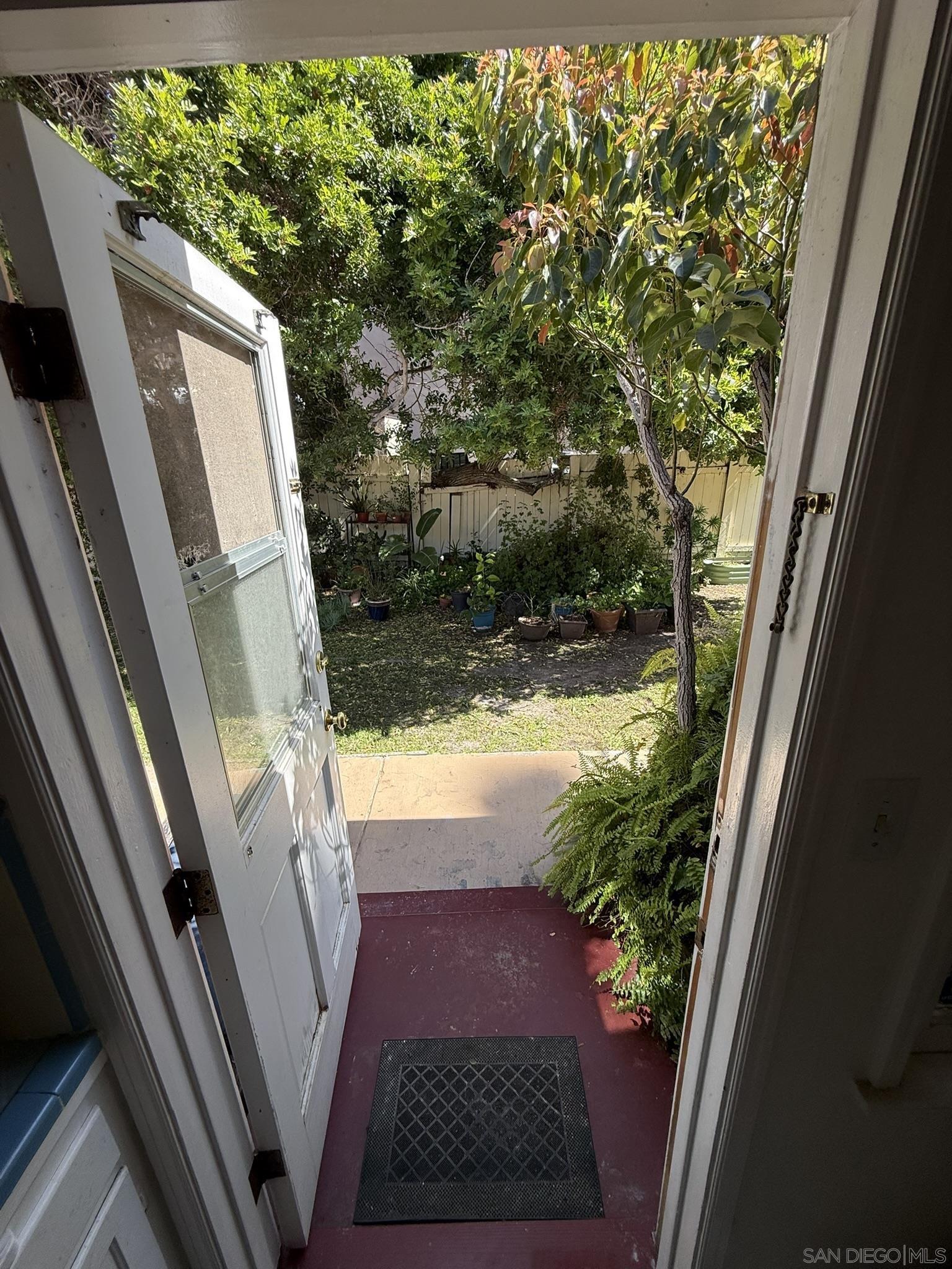 Detail Gallery Image 18 of 28 For 444  Bonair Street, La Jolla,  CA 92037 - – Beds | – Baths