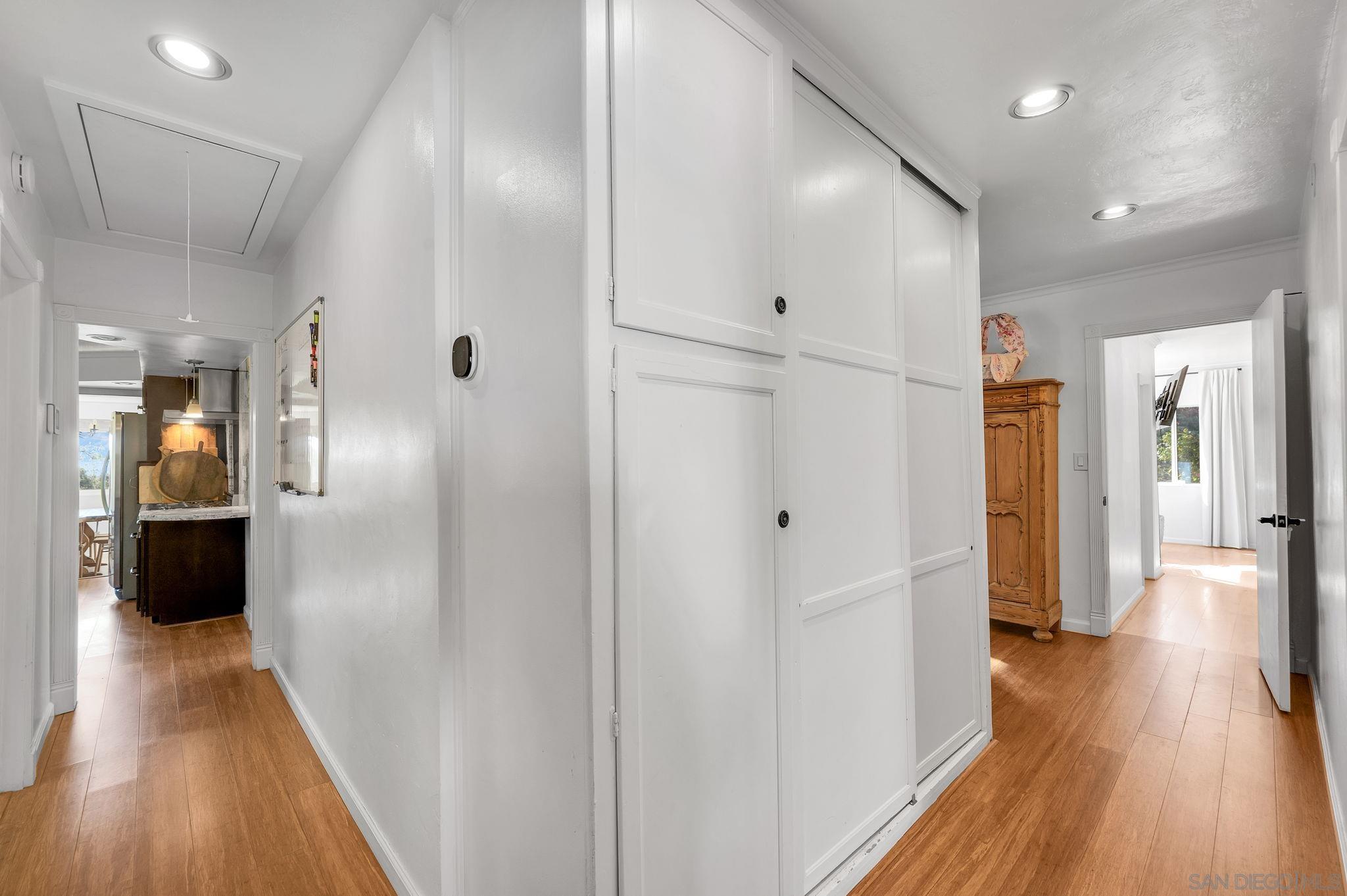 Detail Gallery Image 23 of 50 For 214  Kens, El Cajon,  CA 92021 - 4 Beds | 3 Baths