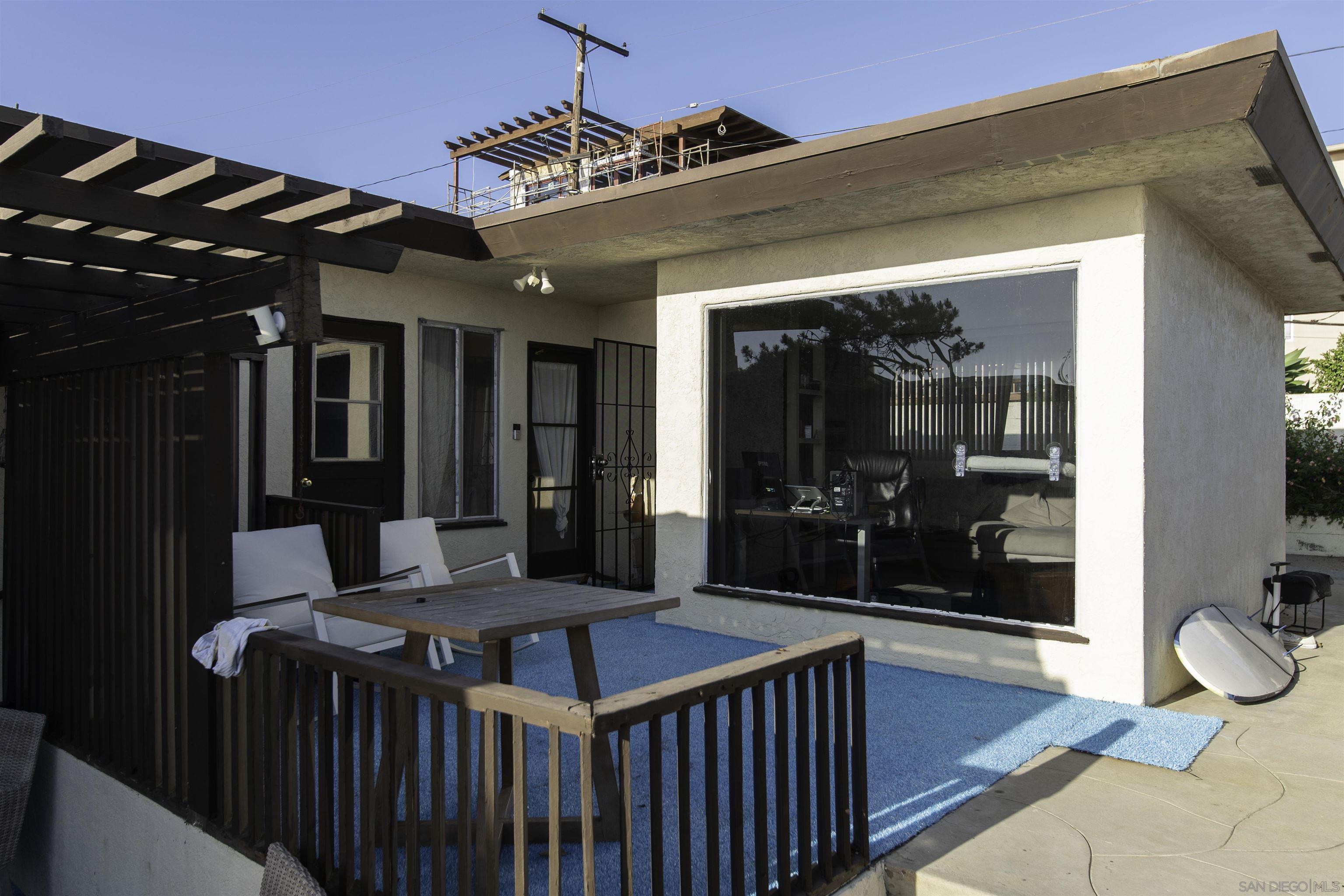 Detail Gallery Image 26 of 36 For 4933-35  Ocean Boulevard, San Diego,  CA 92109 - – Beds | – Baths