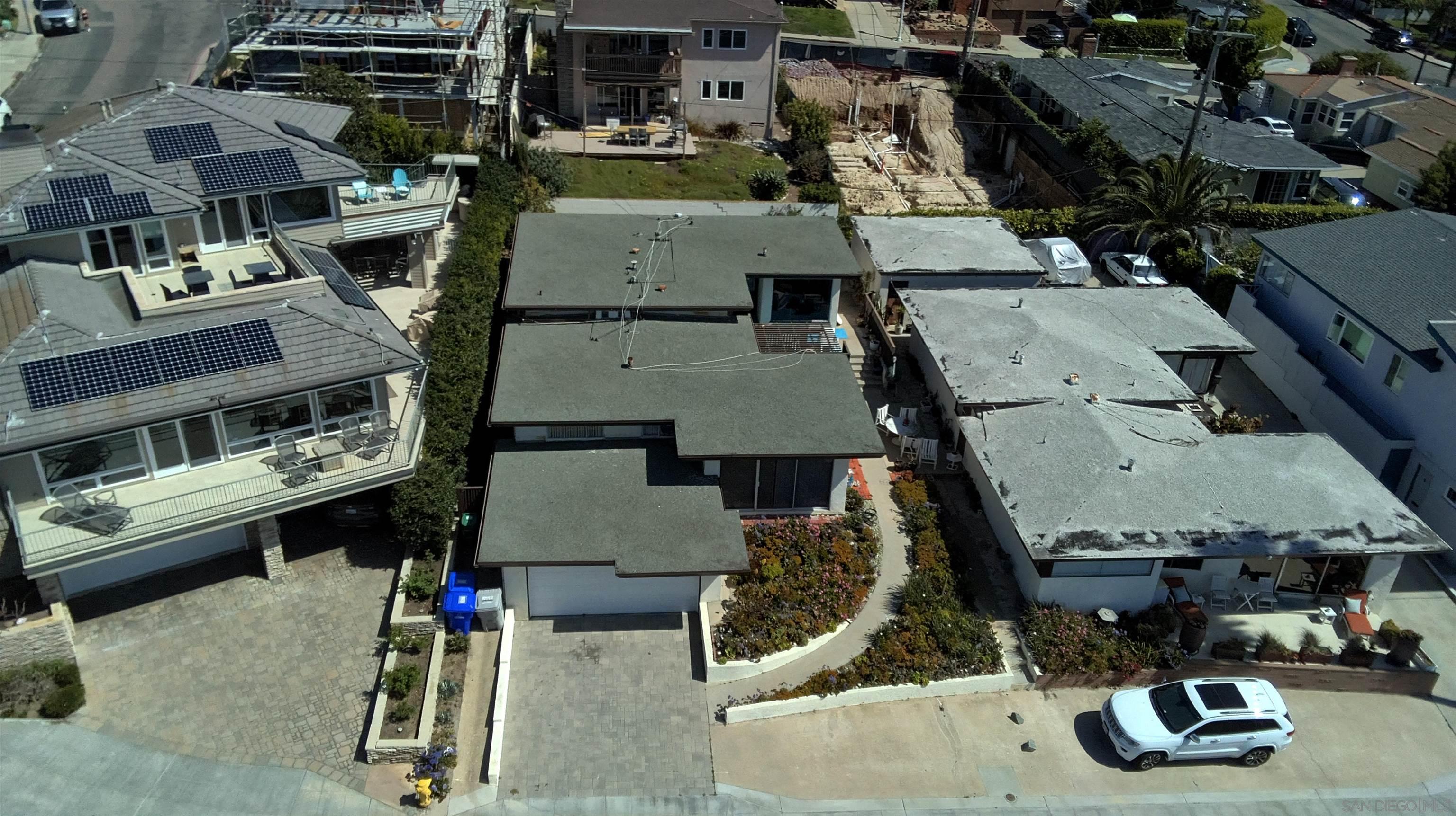 Detail Gallery Image 5 of 36 For 4933-35  Ocean Boulevard, San Diego,  CA 92109 - – Beds | – Baths