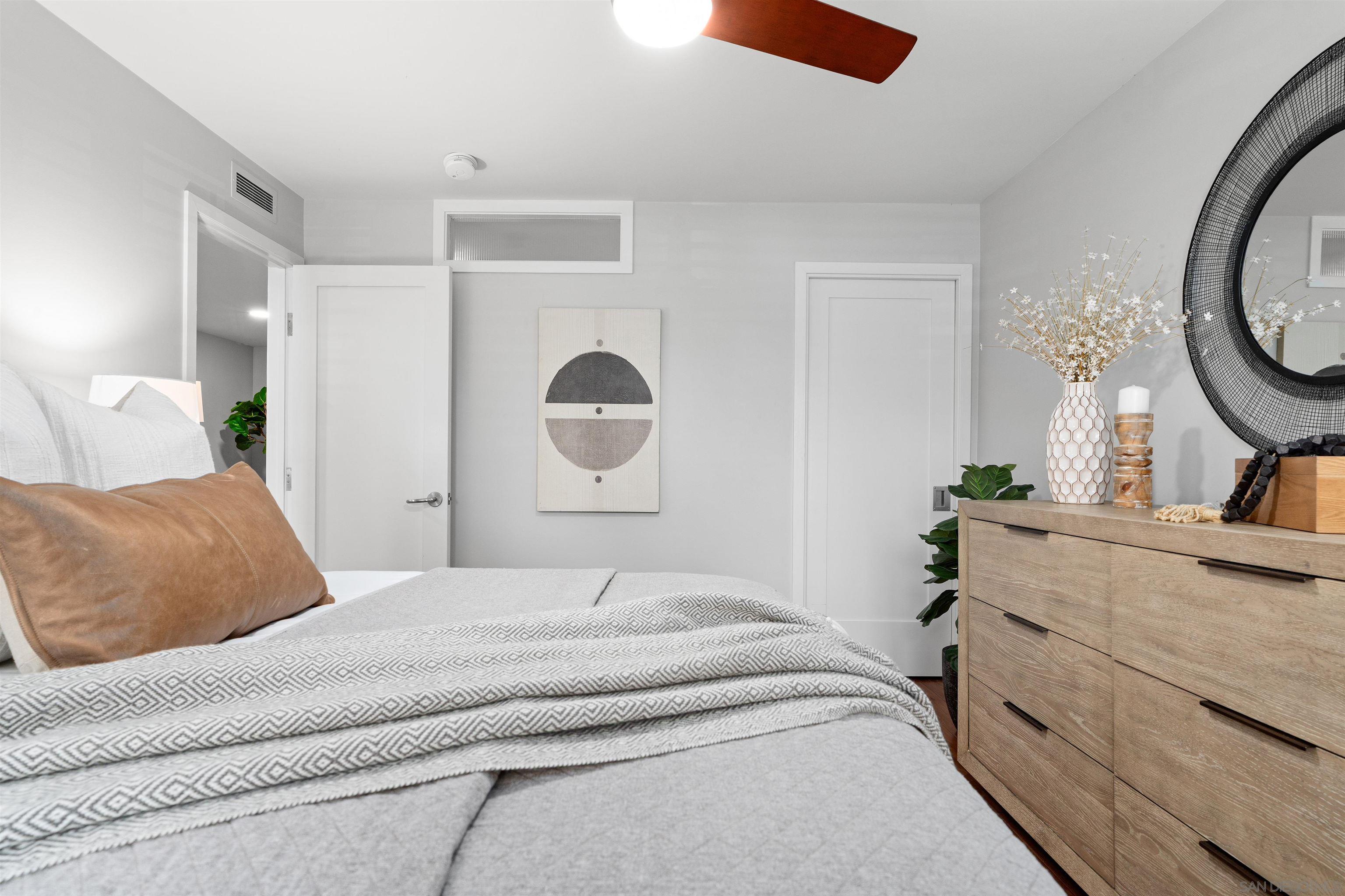 Detail Gallery Image 21 of 49 For 215  2nd St  #101,  Encinitas,  CA 92024 - 4 Beds | 2/1 Baths