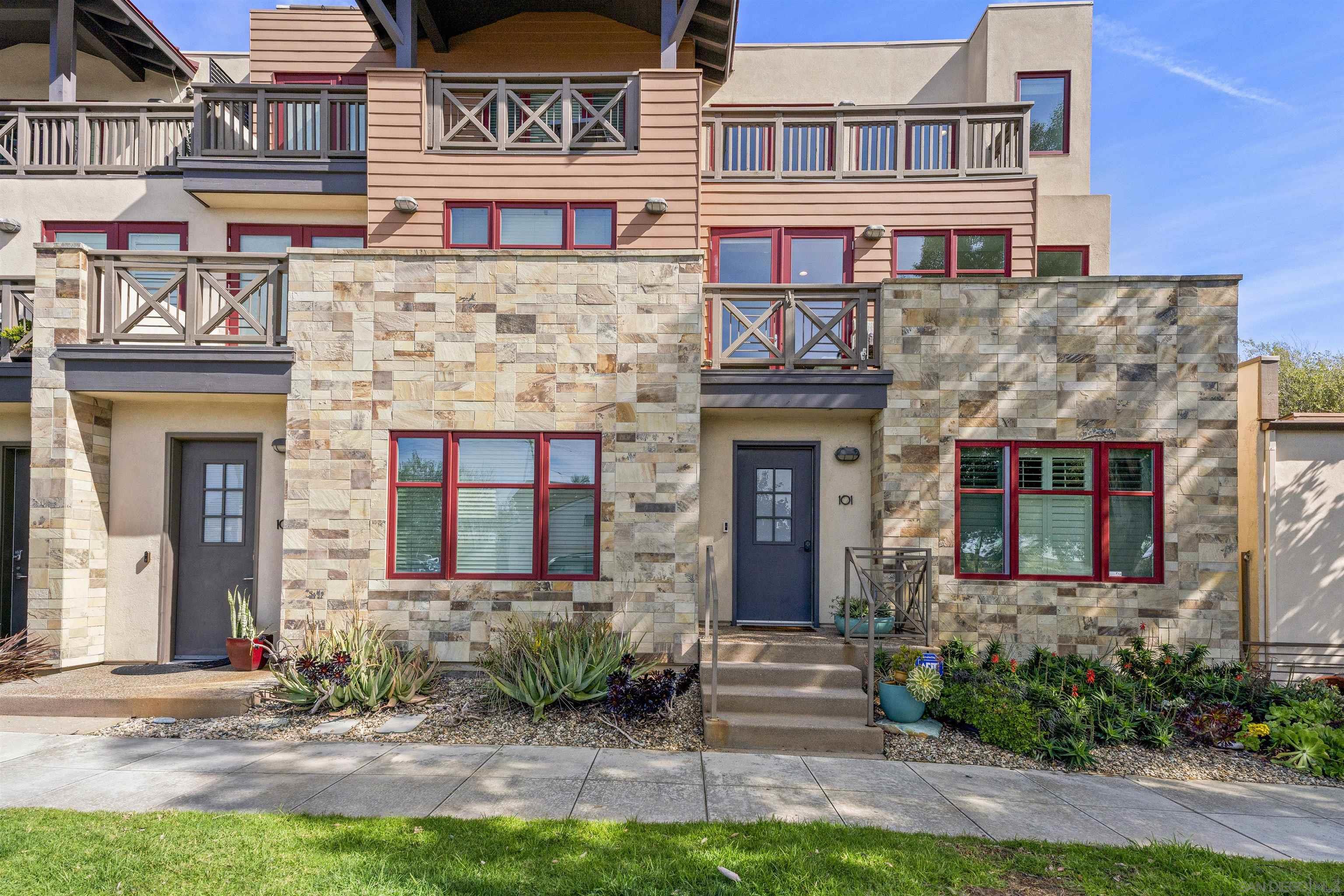 Detail Gallery Image 41 of 49 For 215  2nd St  #101,  Encinitas,  CA 92024 - 4 Beds | 2/1 Baths