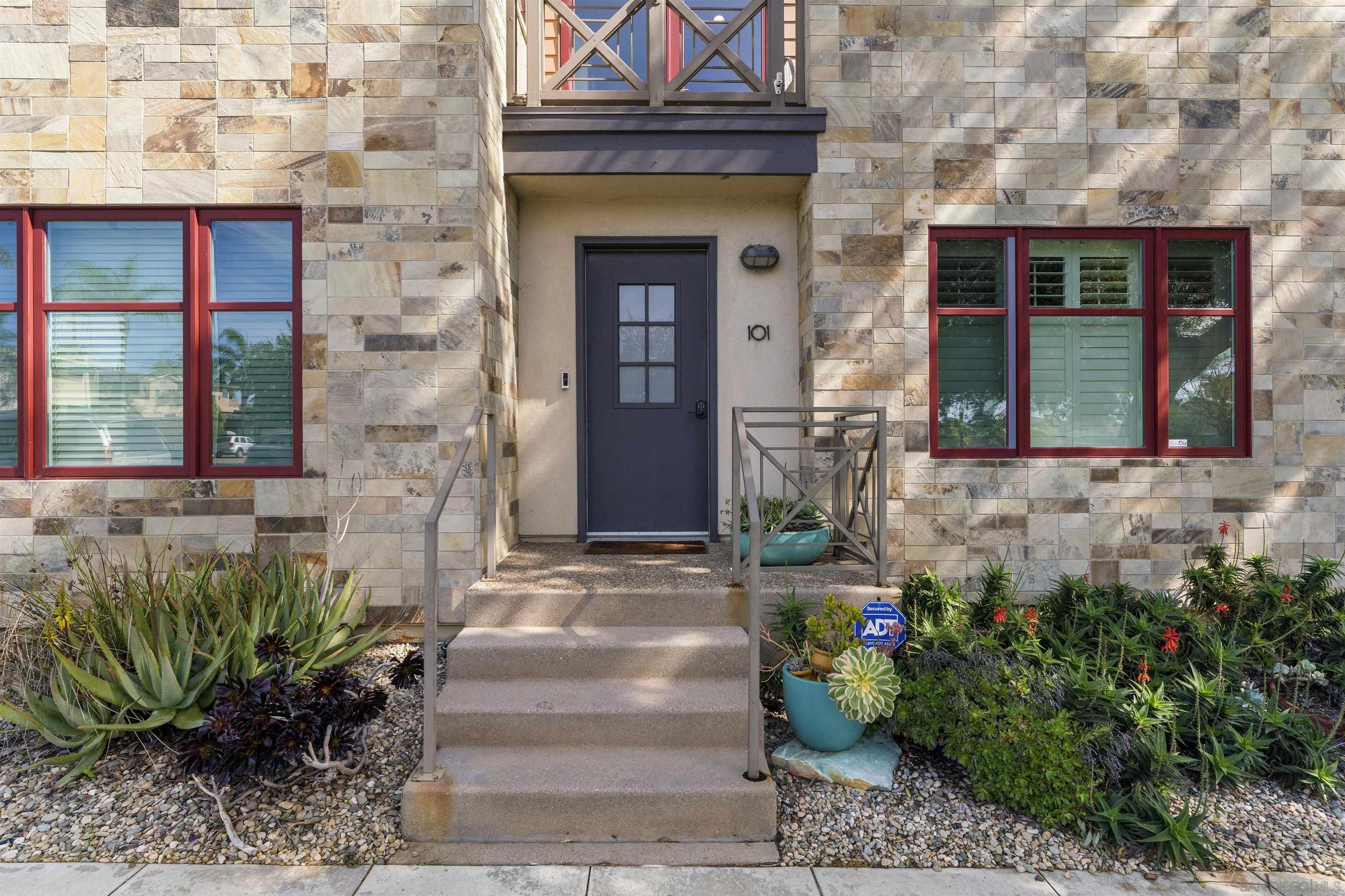 Detail Gallery Image 43 of 49 For 215  2nd St  #101,  Encinitas,  CA 92024 - 4 Beds | 2/1 Baths