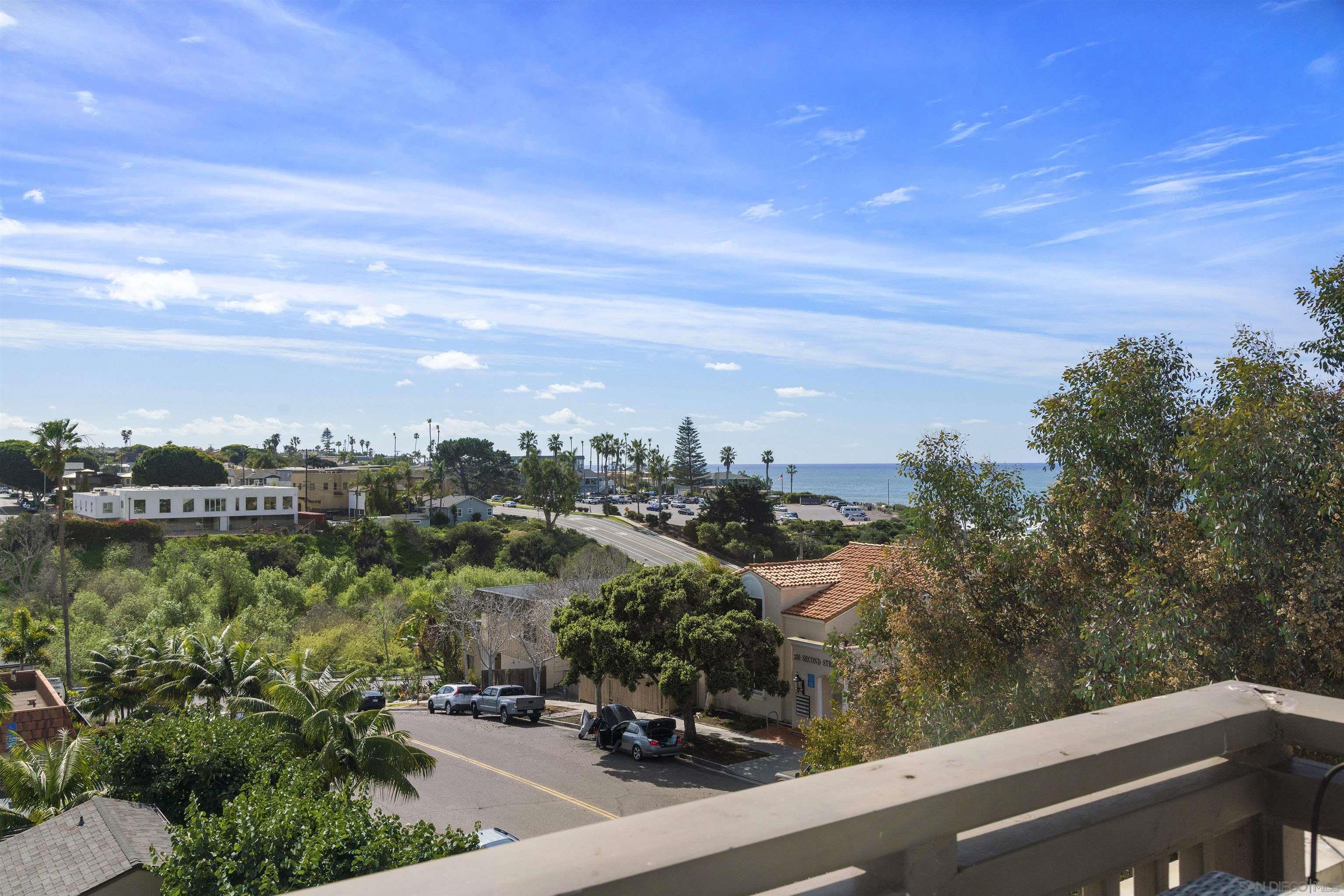 Detail Gallery Image 47 of 49 For 215  2nd St  #101,  Encinitas,  CA 92024 - 4 Beds | 2/1 Baths