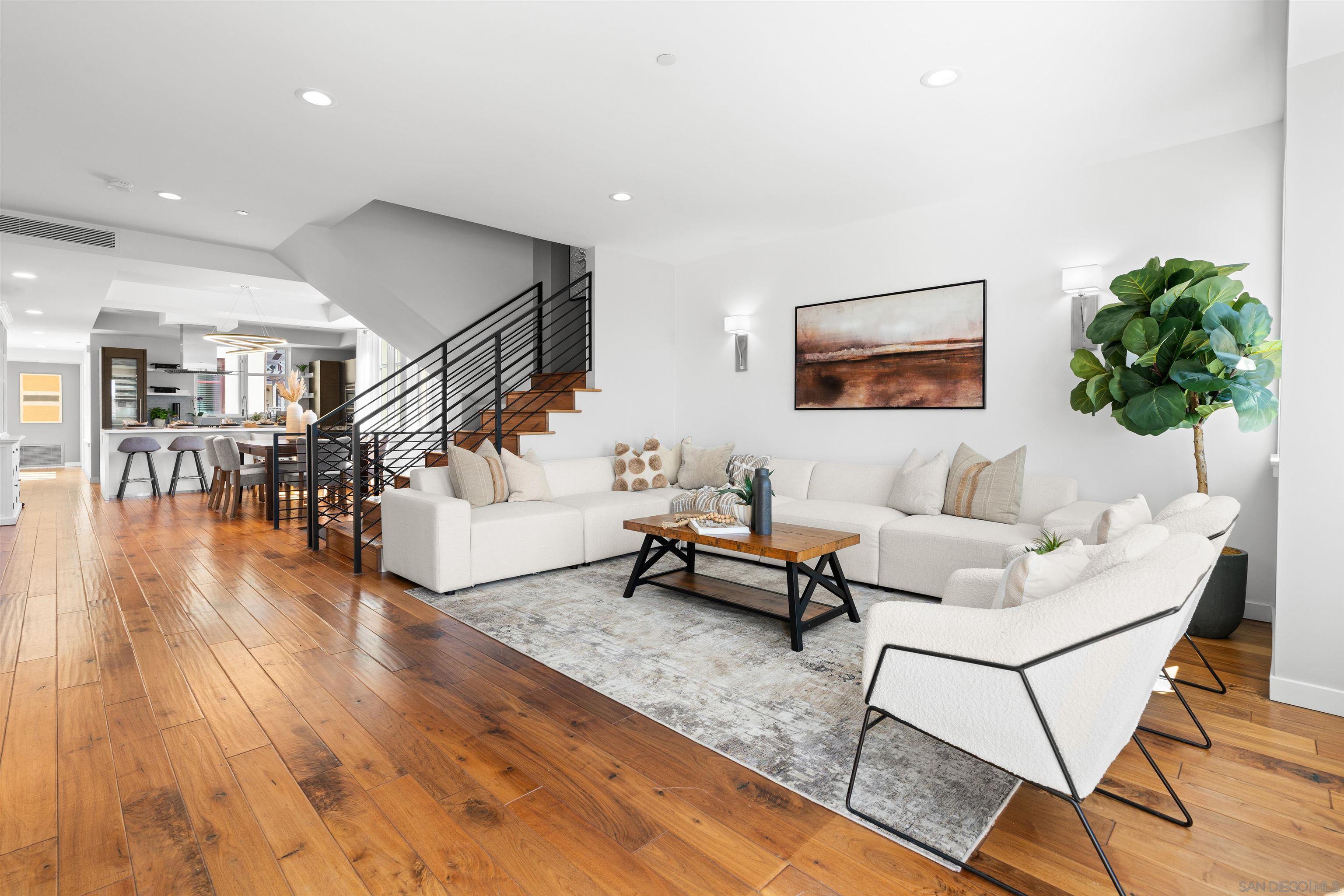 Detail Gallery Image 8 of 49 For 215  2nd St  #101,  Encinitas,  CA 92024 - 4 Beds | 2/1 Baths