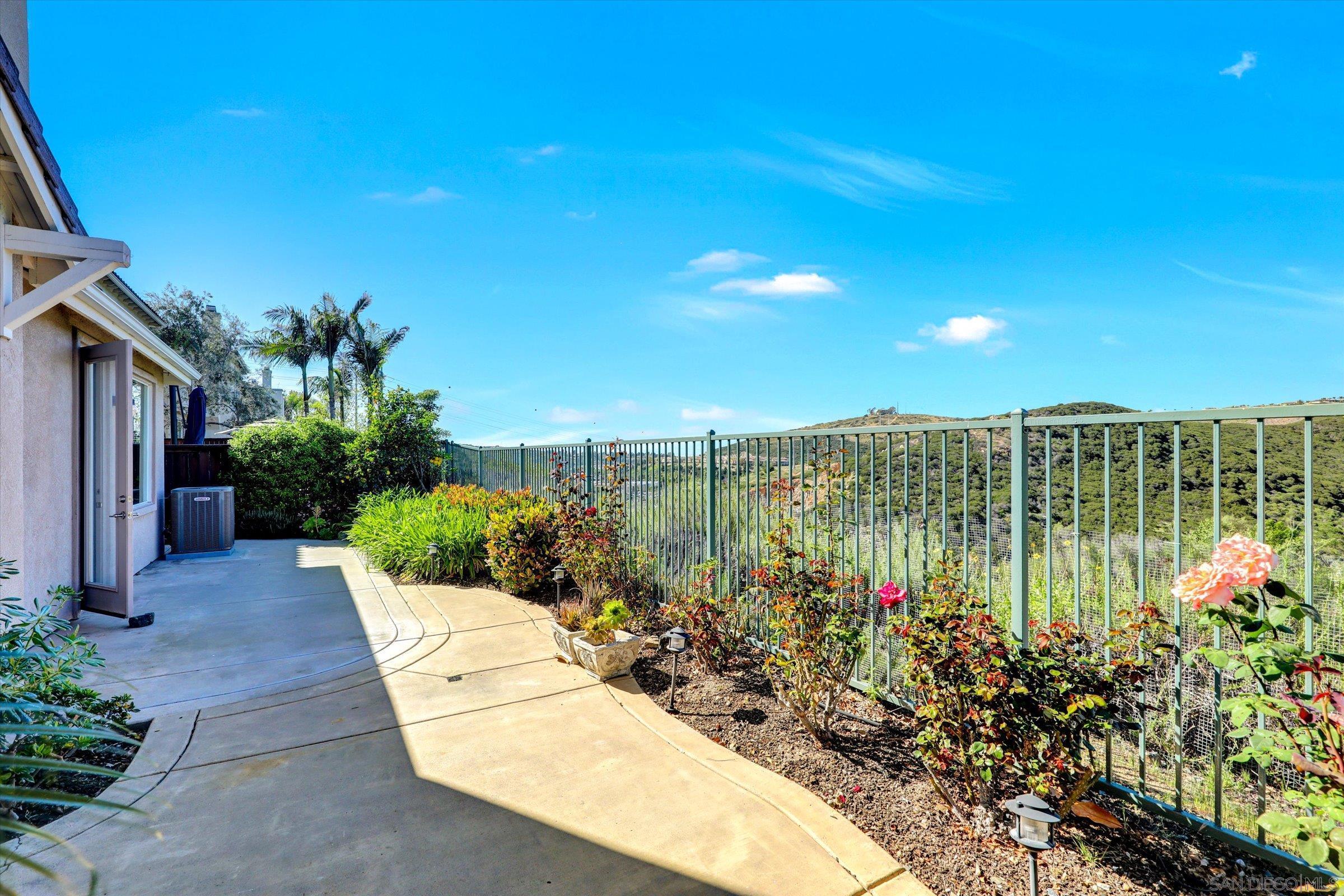 Detail Gallery Image 27 of 32 For 1648  Sagewood Way, San Marcos,  CA 92078 - 4 Beds | 3 Baths