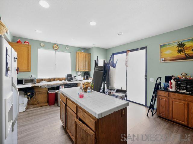 Detail Gallery Image 6 of 27 For 2824  Lancaster Ave, Hemet,  CA 92545 - 5 Beds | 2/1 Baths