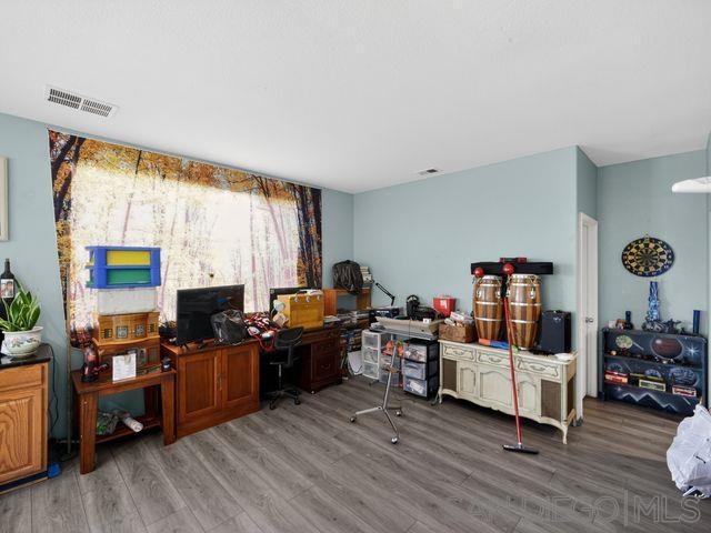 Detail Gallery Image 8 of 27 For 2824  Lancaster Ave, Hemet,  CA 92545 - 5 Beds | 2/1 Baths