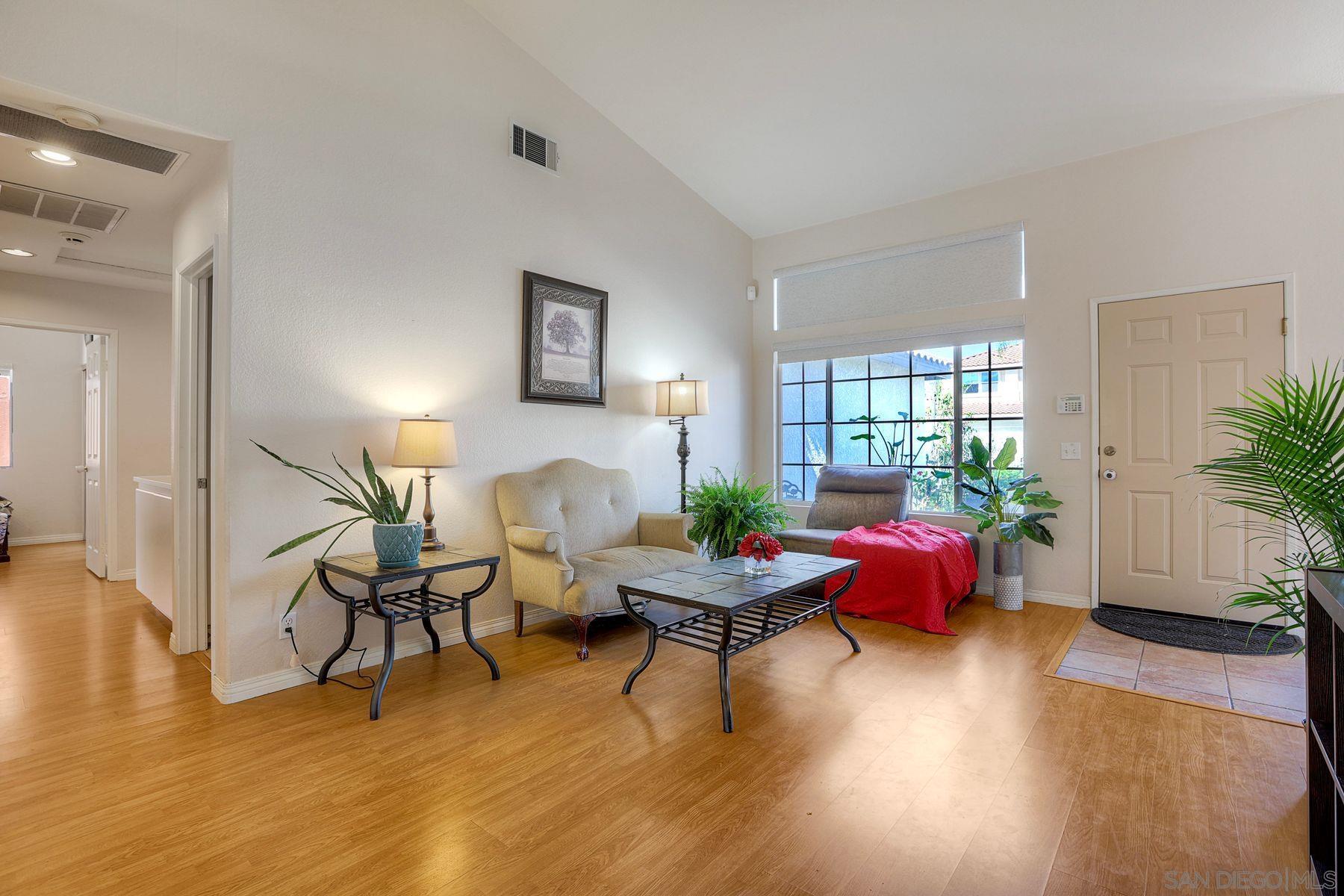 Detail Gallery Image 5 of 33 For 4841  Dulin Rd, Fallbrook,  CA 92028 - 3 Beds | 2 Baths