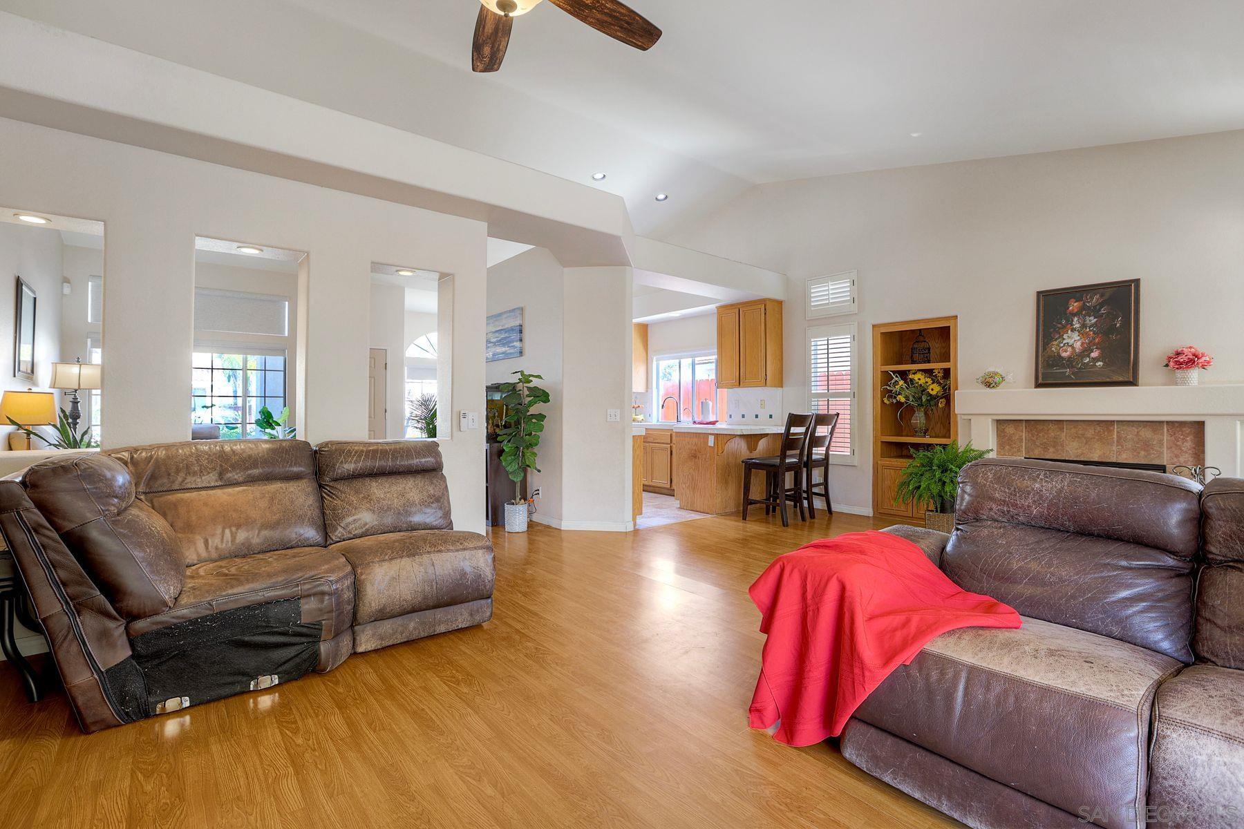 Detail Gallery Image 6 of 33 For 4841  Dulin Rd, Fallbrook,  CA 92028 - 3 Beds | 2 Baths