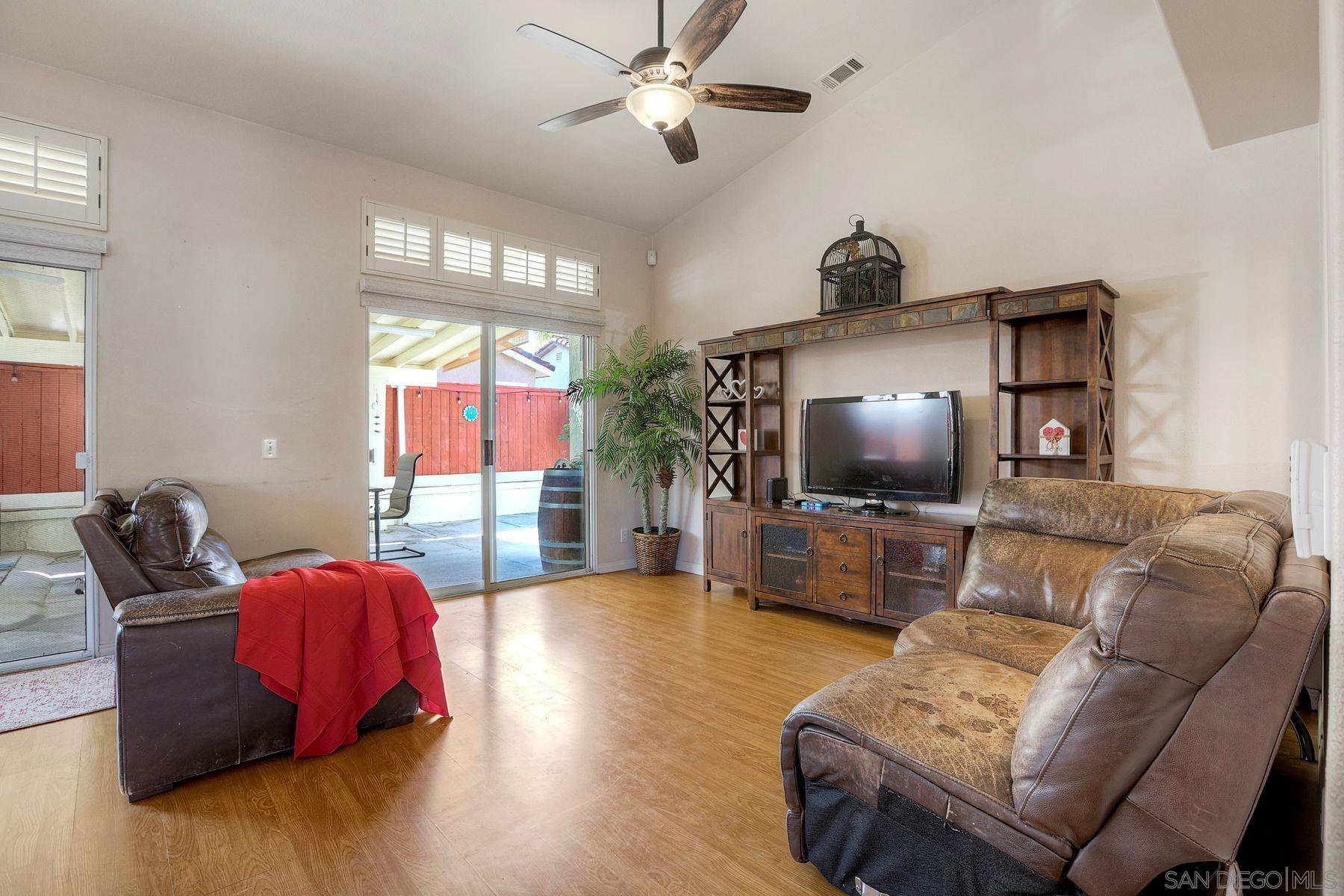 Detail Gallery Image 7 of 33 For 4841  Dulin Rd, Fallbrook,  CA 92028 - 3 Beds | 2 Baths