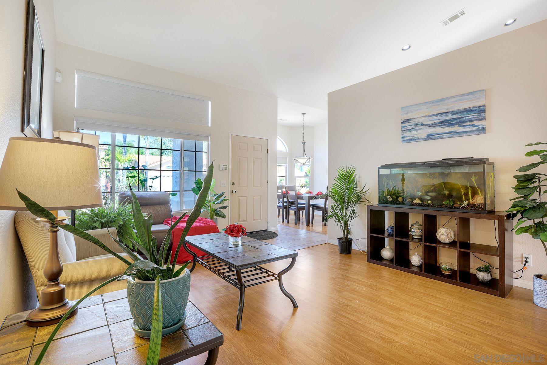 Detail Gallery Image 9 of 33 For 4841  Dulin Rd, Fallbrook,  CA 92028 - 3 Beds | 2 Baths