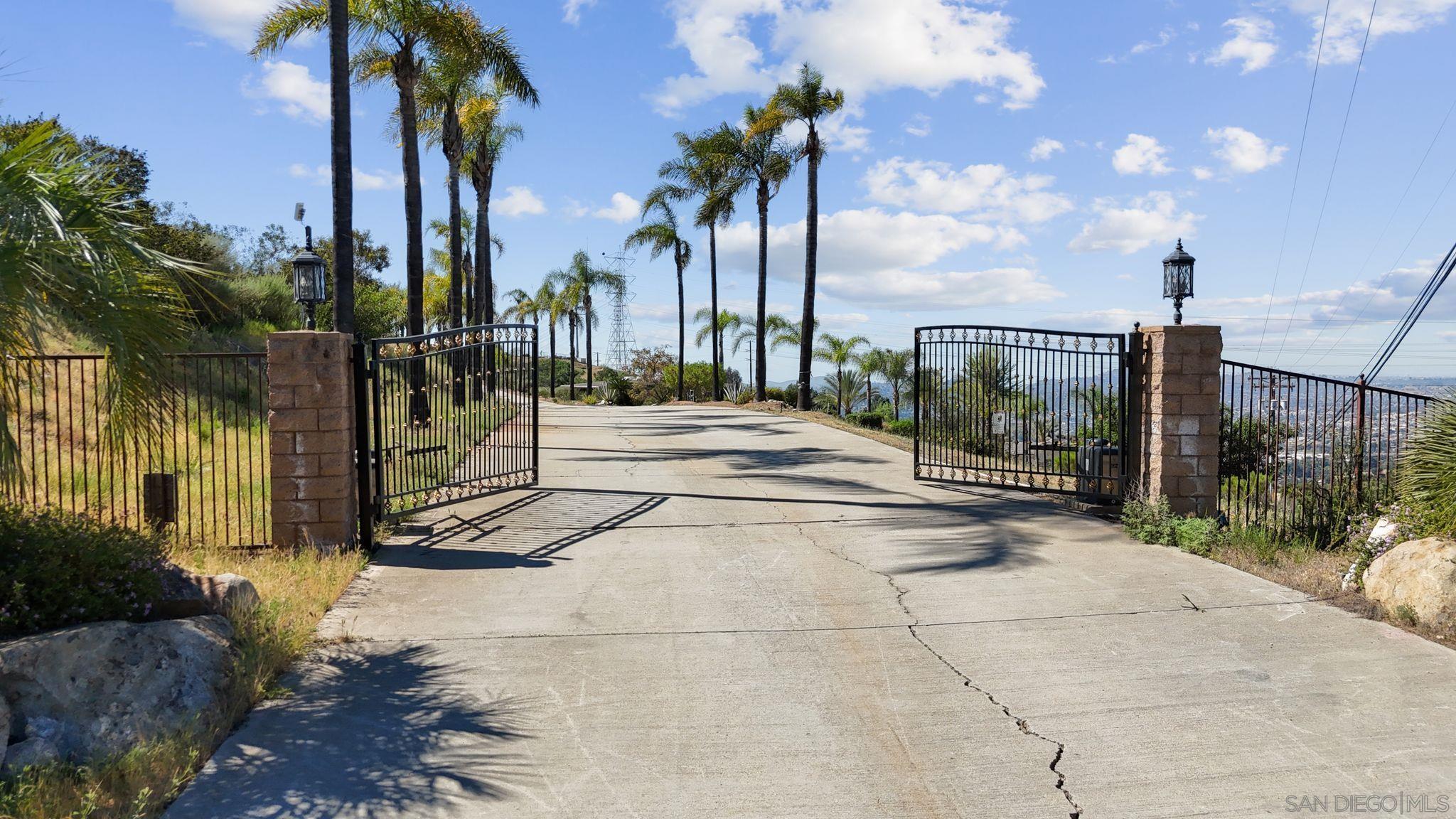 Detail Gallery Image 10 of 19 For , El Cajon,  CA 92021 - – Beds | – Baths