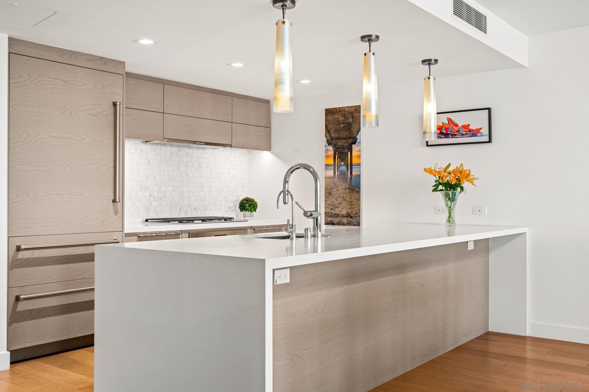 Detail Gallery Image 11 of 67 For 888 W E Street  #307,  San Diego,  CA 92101 - 2 Beds | 2 Baths