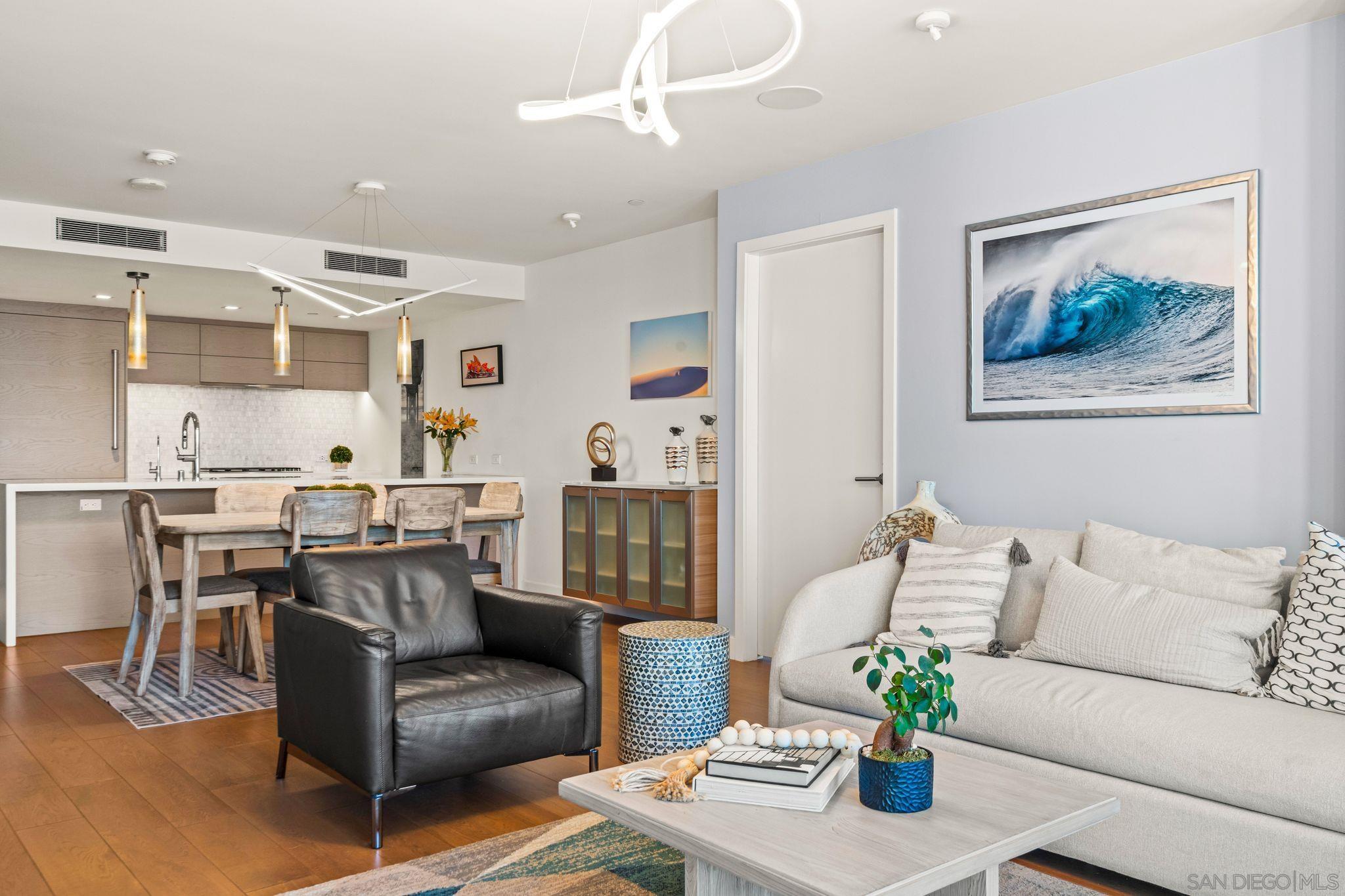 Detail Gallery Image 12 of 67 For 888 W E Street  #307,  San Diego,  CA 92101 - 2 Beds | 2 Baths