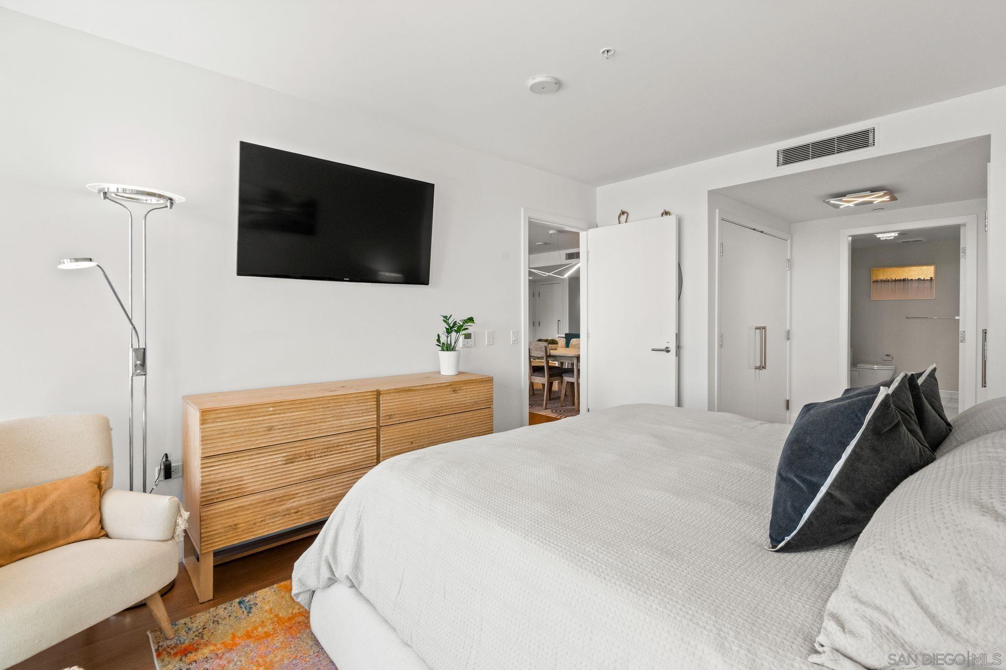 Detail Gallery Image 15 of 67 For 888 W E Street  #307,  San Diego,  CA 92101 - 2 Beds | 2 Baths