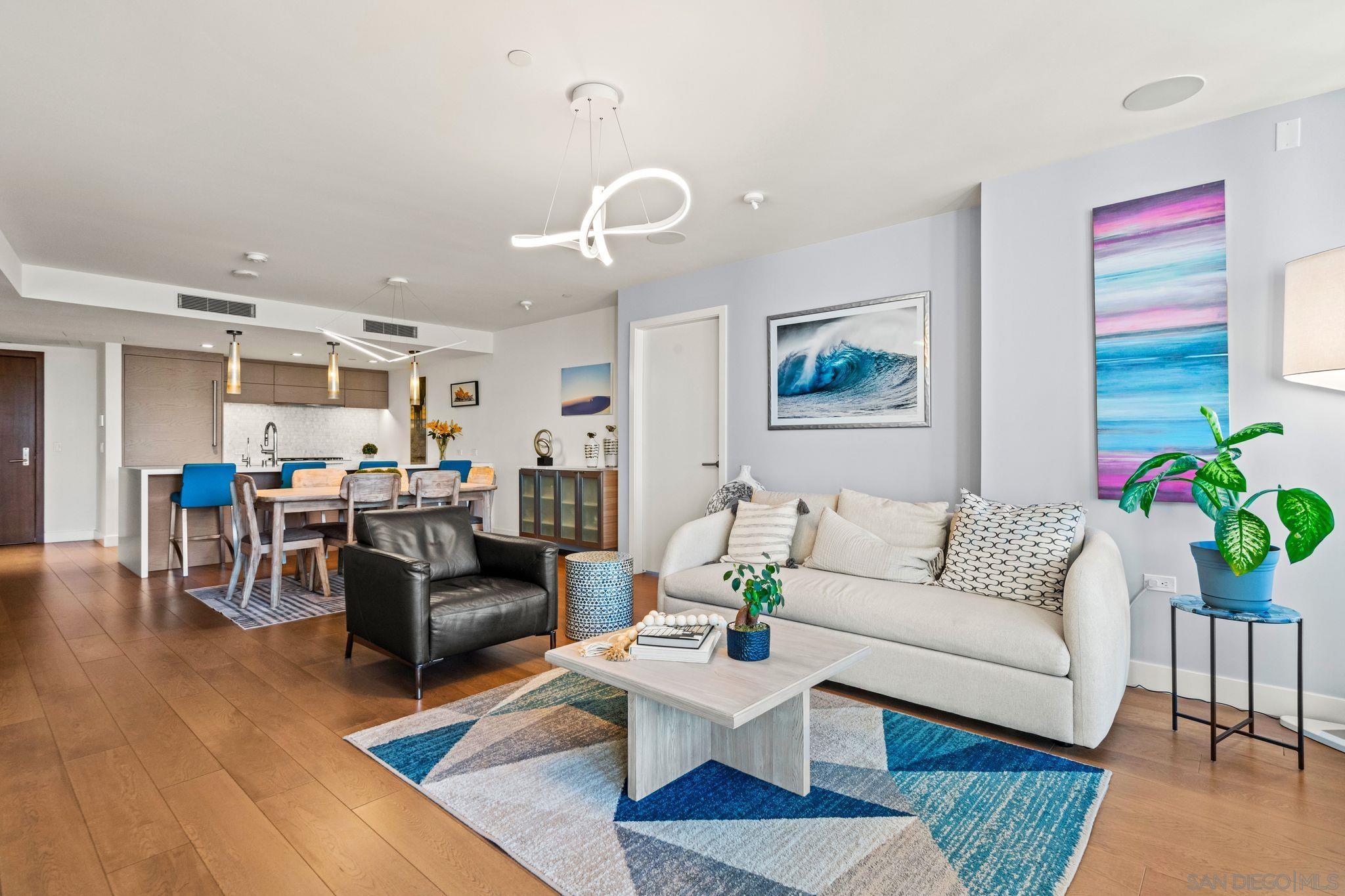 Detail Gallery Image 5 of 67 For 888 W E Street  #307,  San Diego,  CA 92101 - 2 Beds | 2 Baths