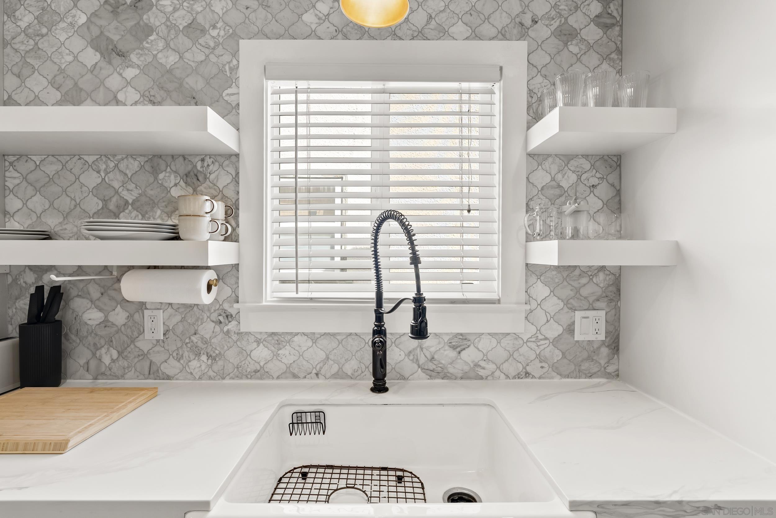 Detail Gallery Image 11 of 28 For 4730  Oregon St, San Diego,  CA 92116 - 2 Beds | 1 Baths