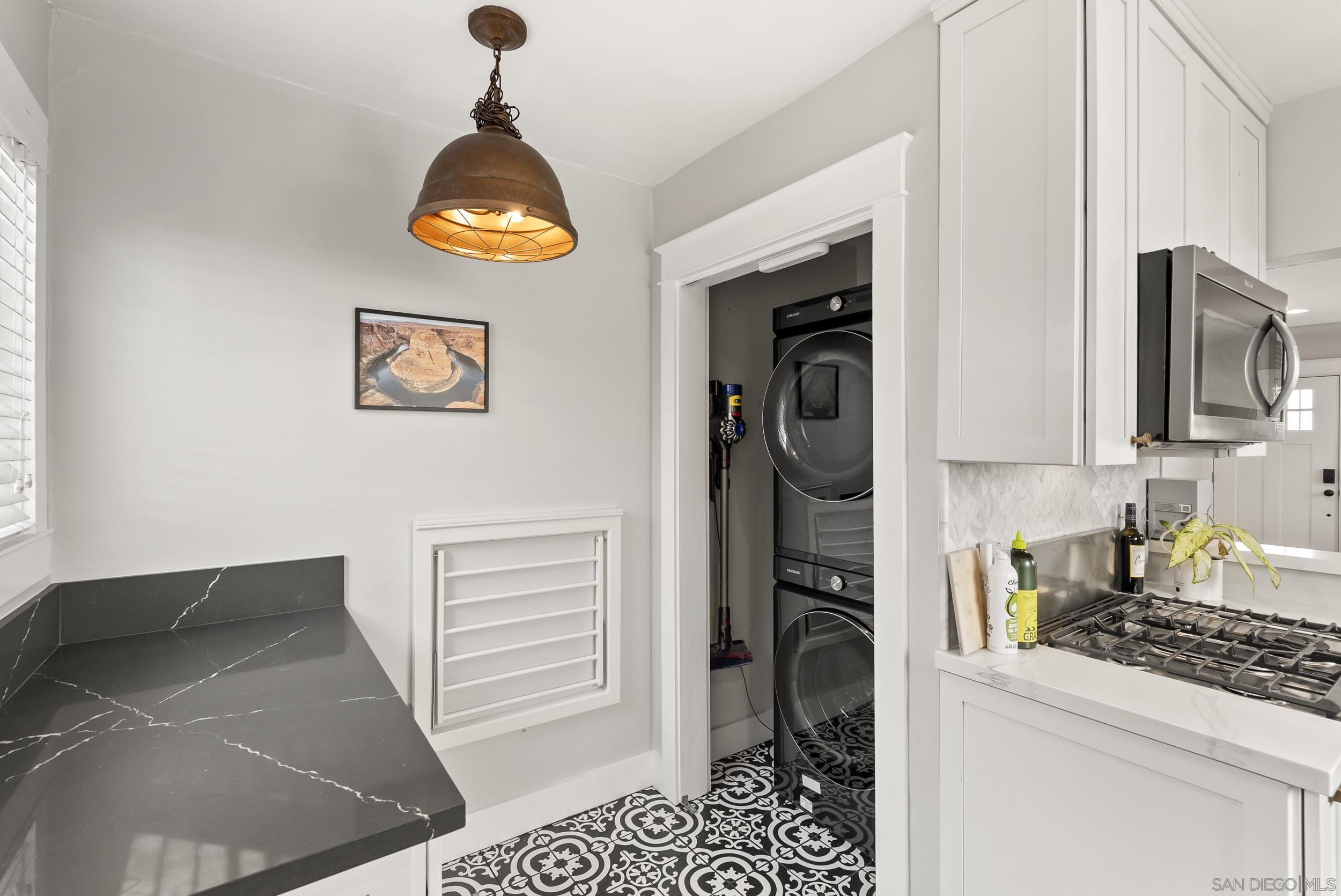 Detail Gallery Image 14 of 28 For 4730  Oregon St, San Diego,  CA 92116 - 2 Beds | 1 Baths