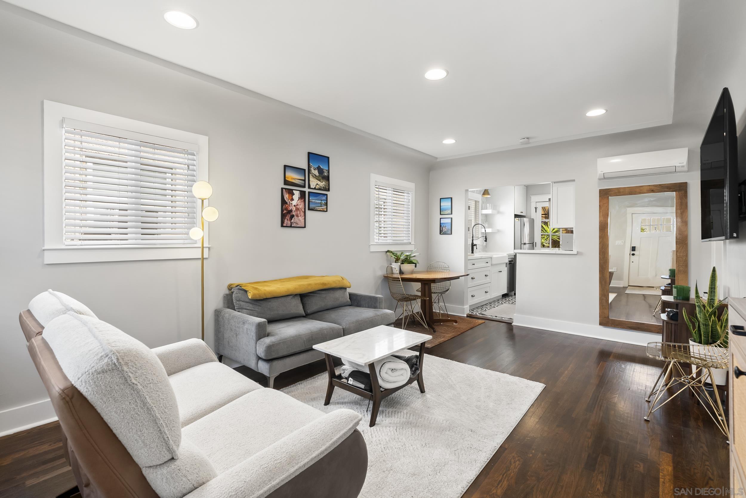 Detail Gallery Image 4 of 28 For 4730  Oregon St, San Diego,  CA 92116 - 2 Beds | 1 Baths