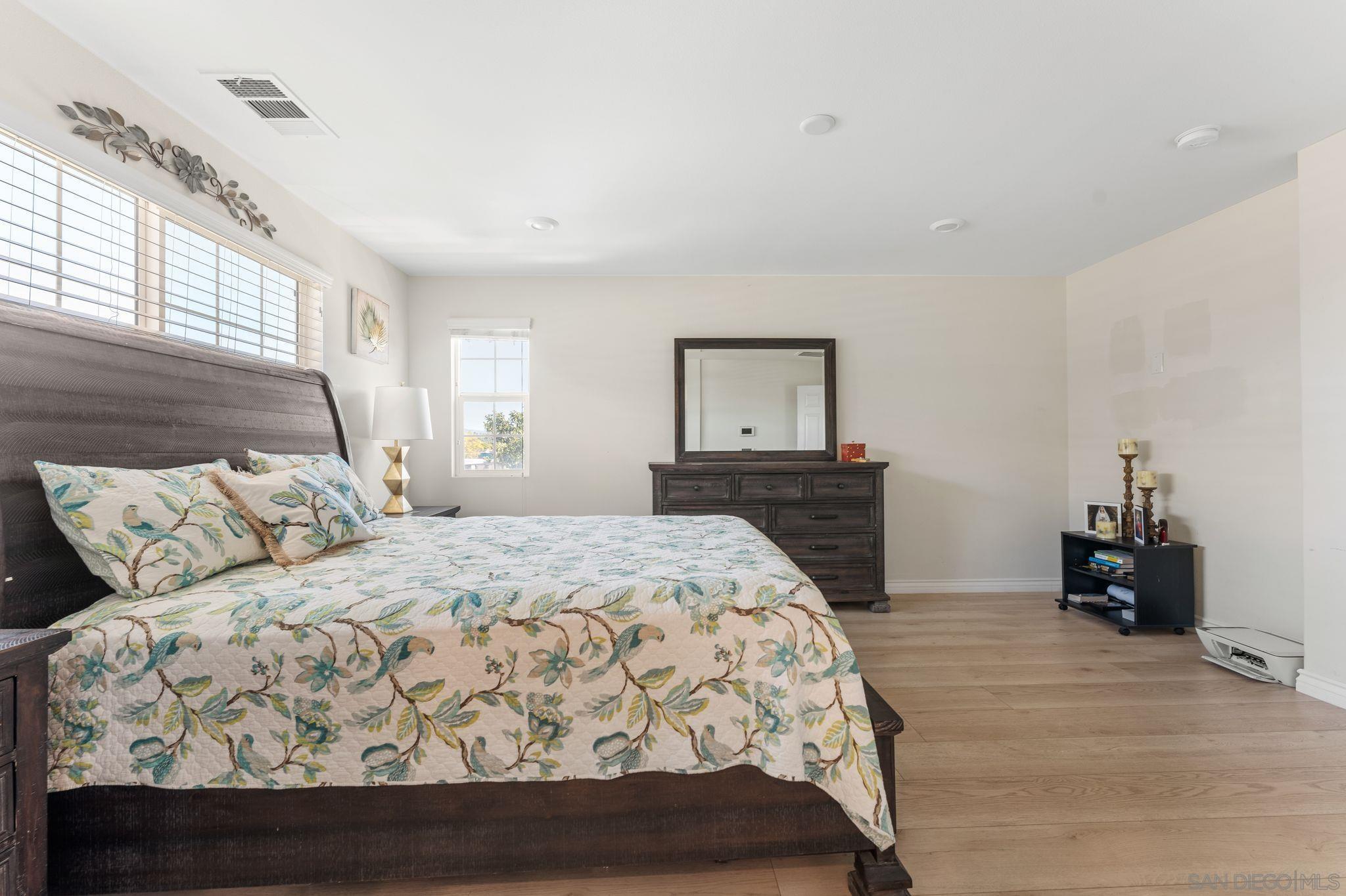 Detail Gallery Image 21 of 40 For 1287  White Oak Court, El Cajon,  CA 92020 - 4 Beds | 2/1 Baths