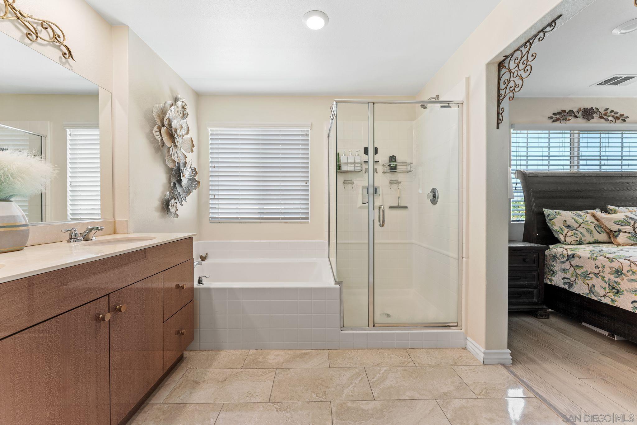 Detail Gallery Image 22 of 40 For 1287  White Oak Court, El Cajon,  CA 92020 - 4 Beds | 2/1 Baths