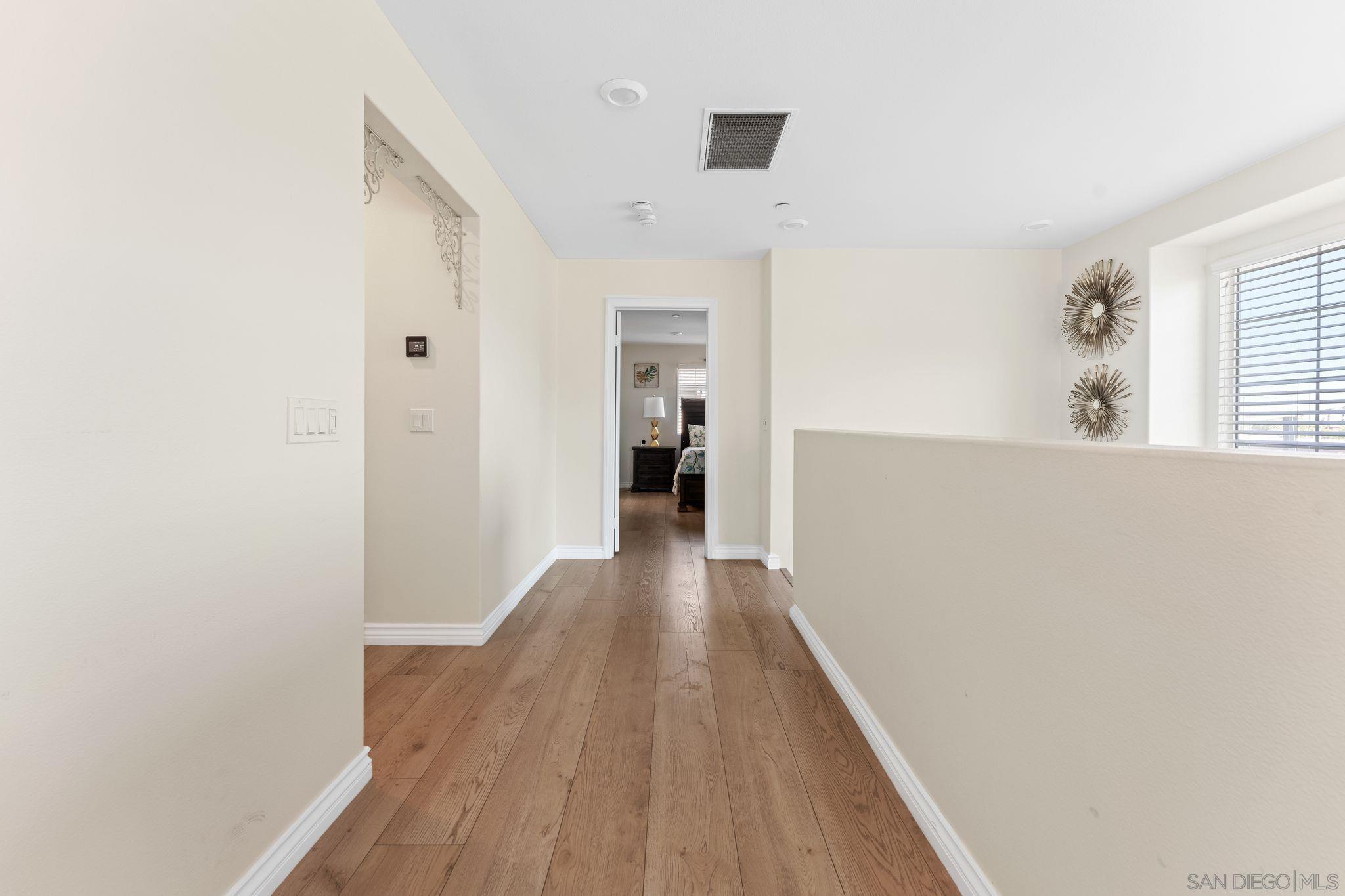 Detail Gallery Image 30 of 40 For 1287  White Oak Court, El Cajon,  CA 92020 - 4 Beds | 2/1 Baths