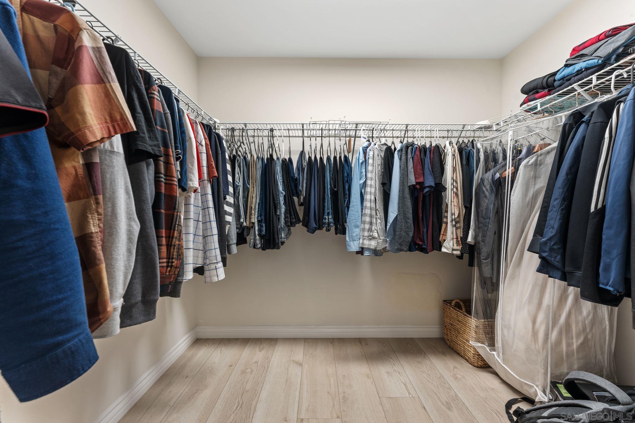 Detail Gallery Image 33 of 40 For 1287  White Oak Court, El Cajon,  CA 92020 - 4 Beds | 2/1 Baths