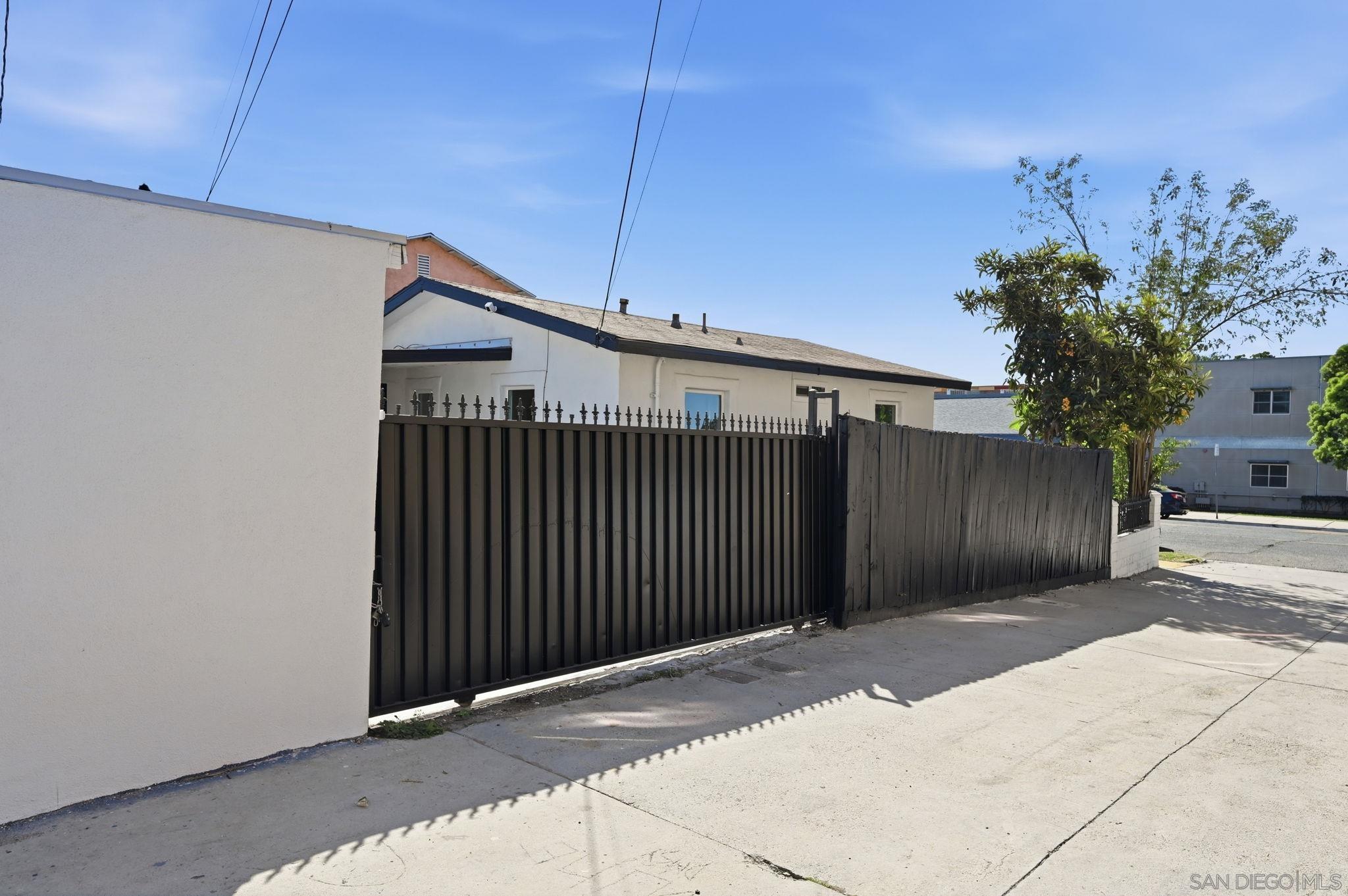 Detail Gallery Image 37 of 37 For 4376  Myrtle Ave, San Diego,  CA 92105 - 3 Beds | 2 Baths