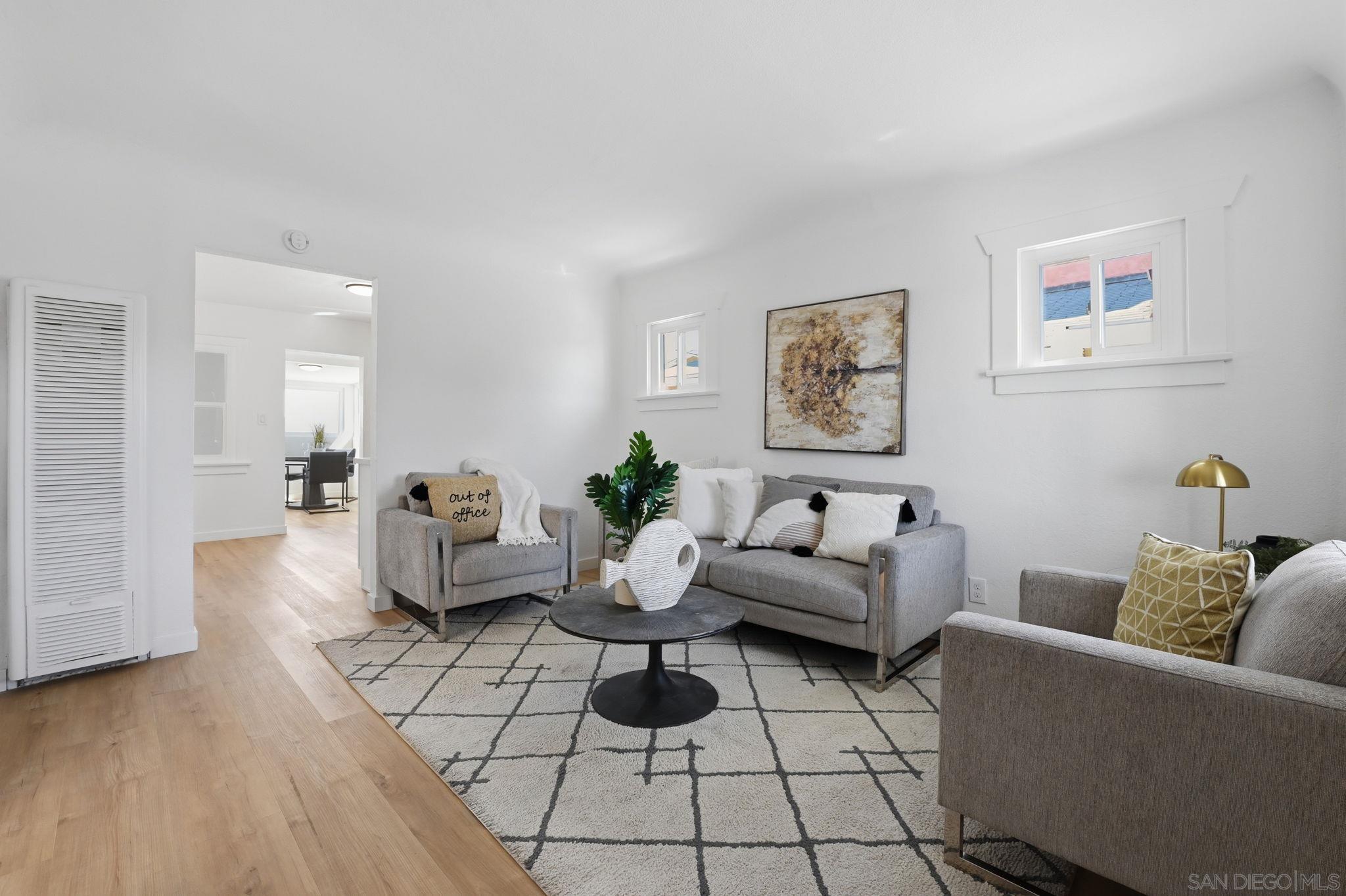 Detail Gallery Image 5 of 37 For 4376  Myrtle Ave, San Diego,  CA 92105 - 3 Beds | 2 Baths