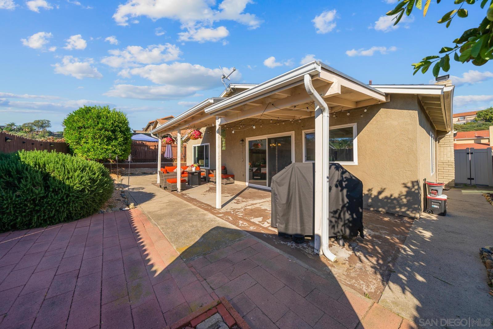 Detail Gallery Image 21 of 29 For 7454  Gayneswood, San Diego,  CA 92139 - 3 Beds | 2 Baths